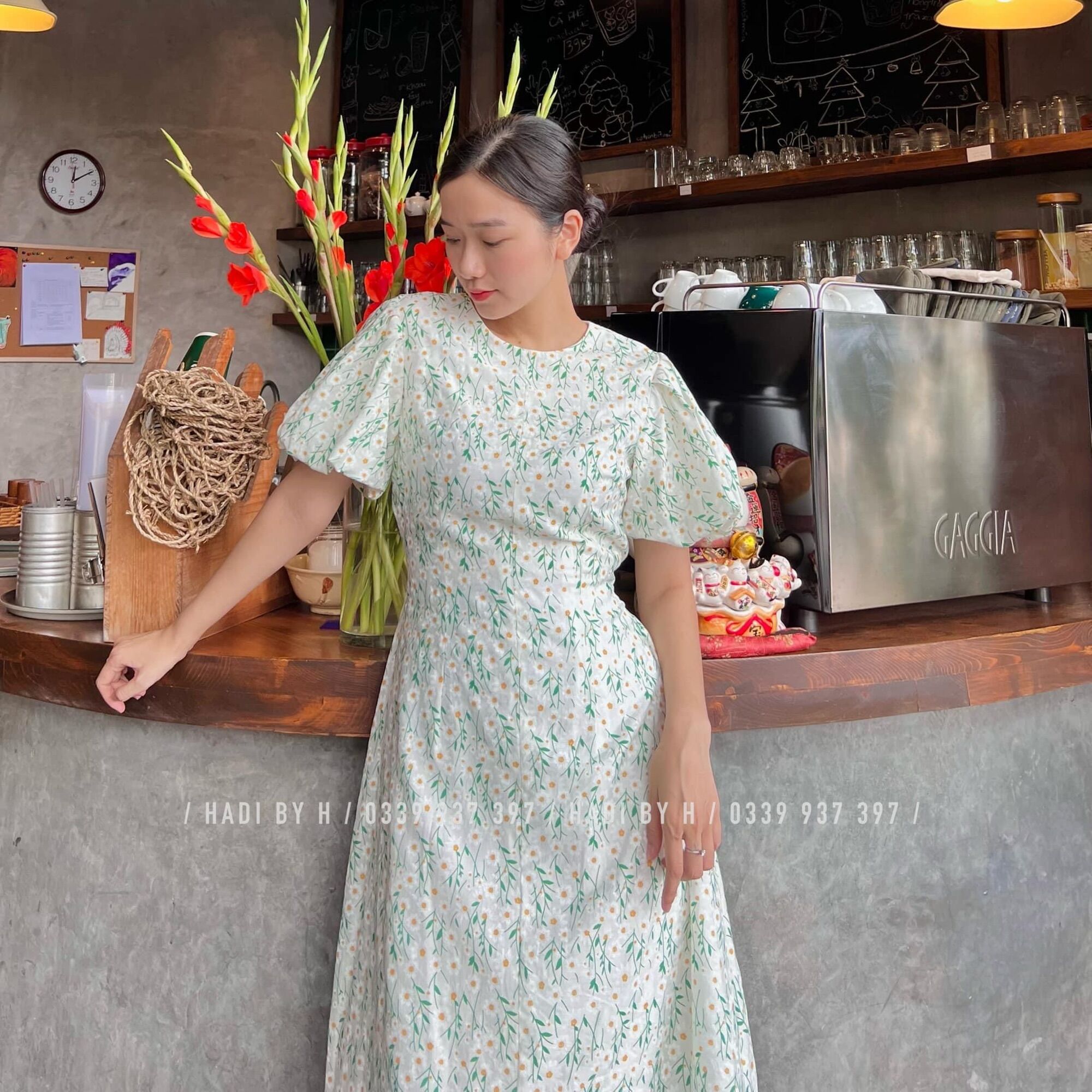 Váy hoa cúc dáng middi thắt eo vintage - Thu An