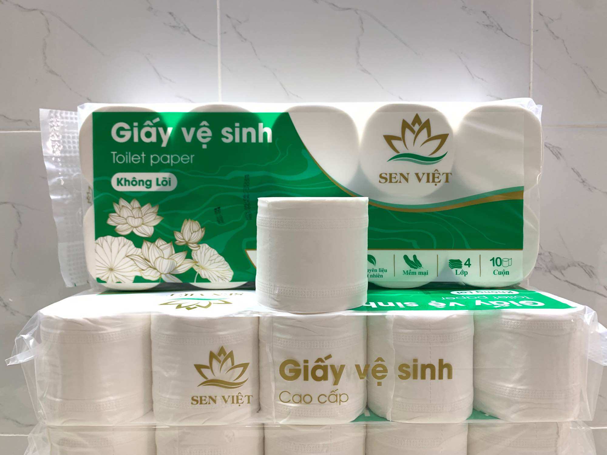 LỐC 10 CUỘN KHÔNG LÕI CAO CẤP SEN VIỆT 1.4KG - GIẤY LỤA 4 LỚP- MỀM MỊN VÀ DAI