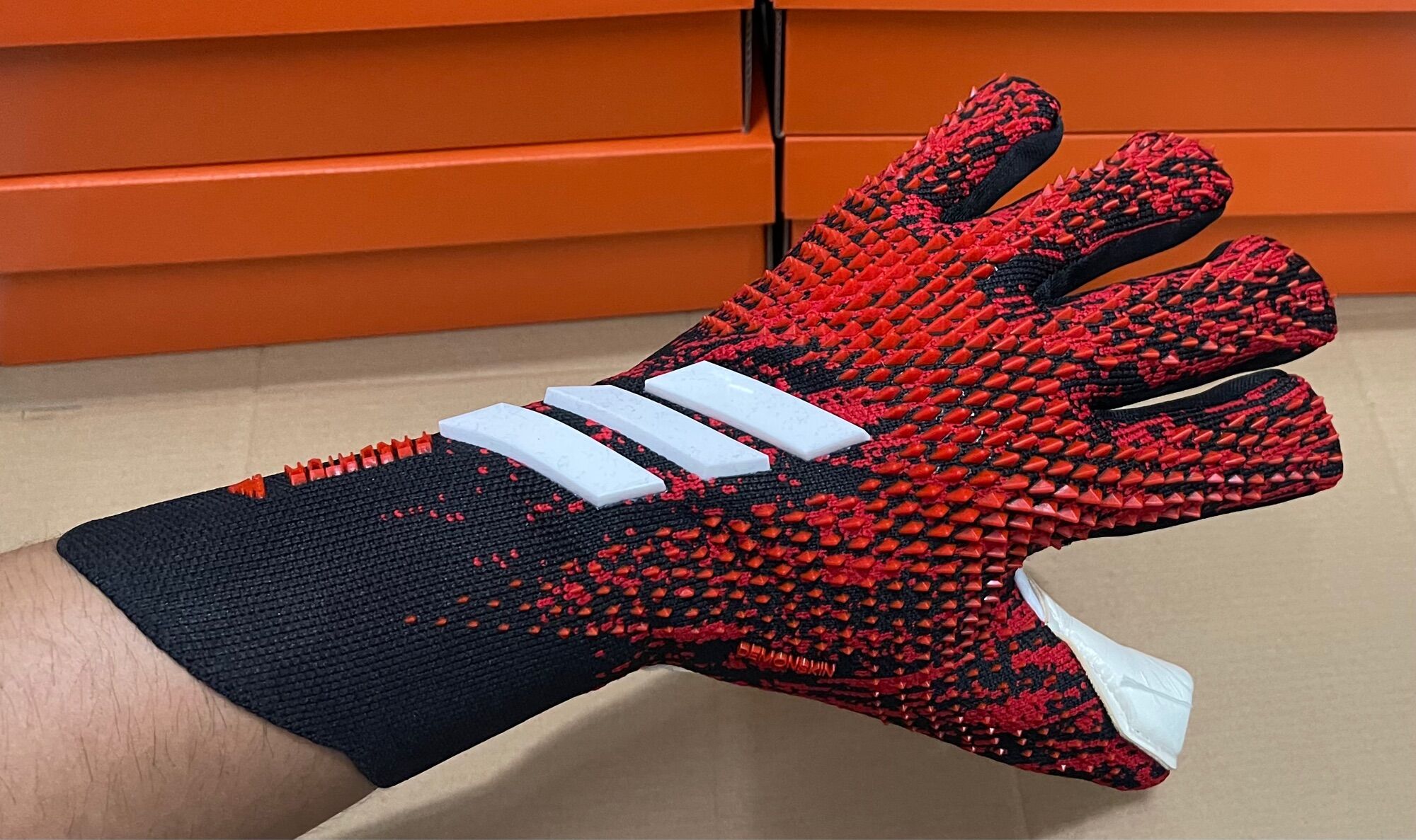 GĂNG TAY THỦ MÔN ADIDAS PREDATOR PRED20 GL PRO Đỏ (Không Xương)