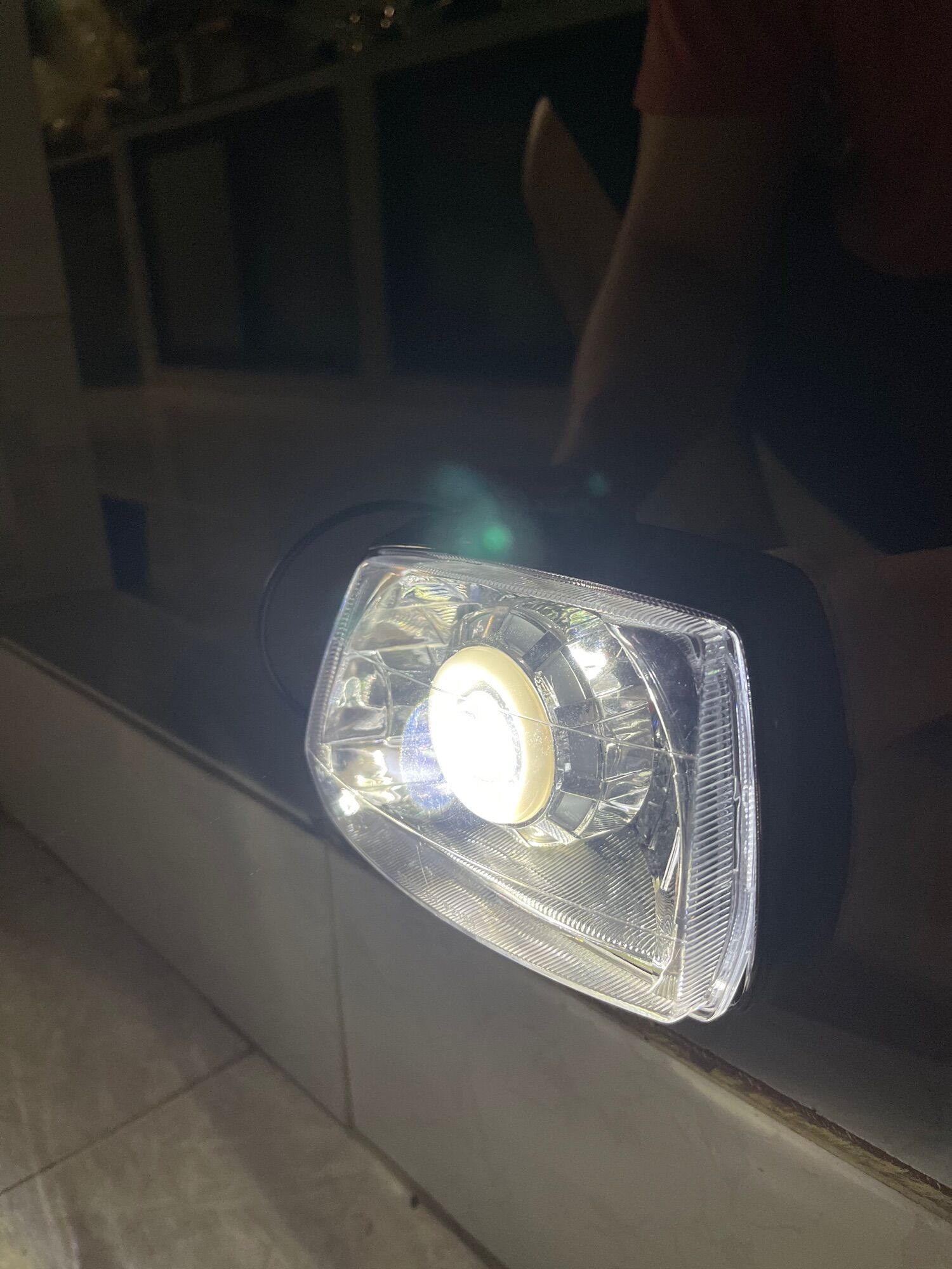 Đèn Pha Led siêu sáng gắn cho xe Wave  ,Dream, Sirius rất đẹp