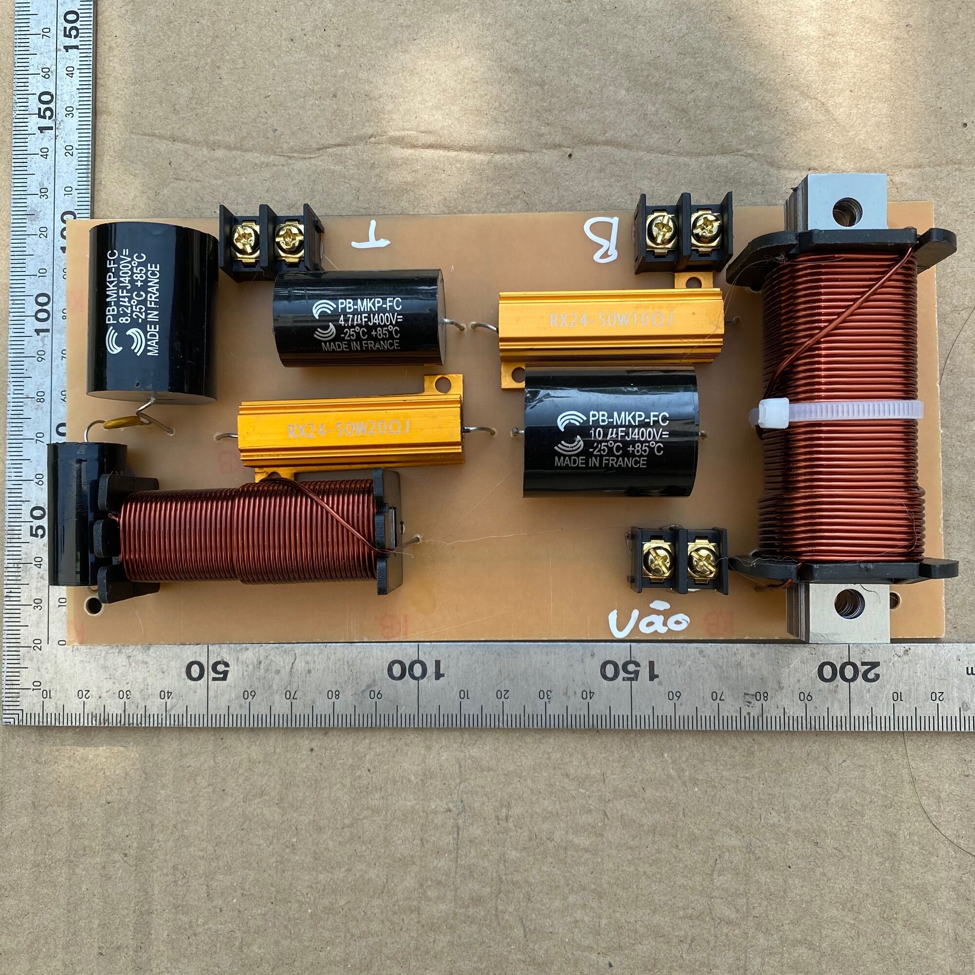 Phân Tần Loa Kéo bass 50 treble 750