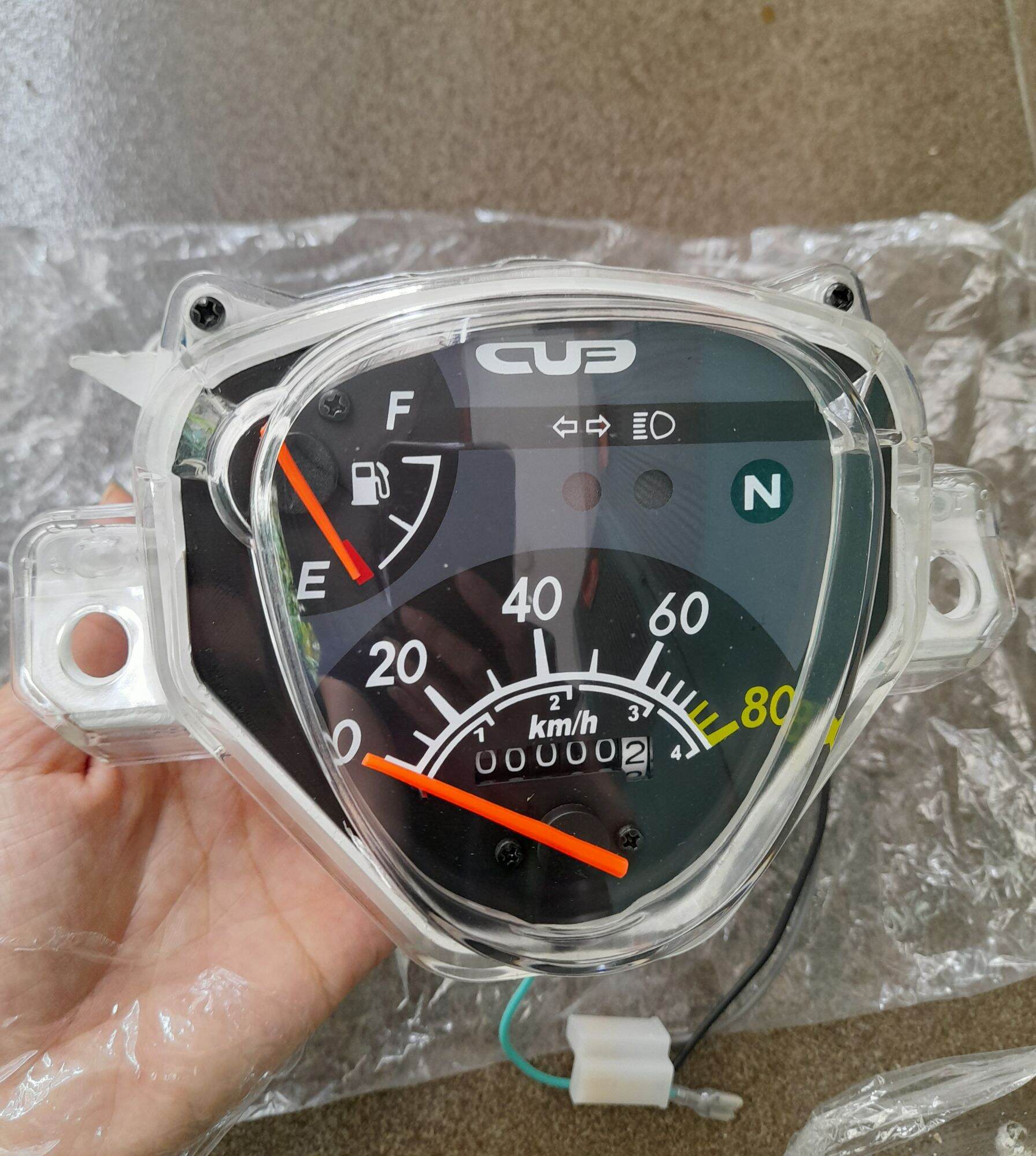 Đồng hồ gắn cho xe Cúp mới .