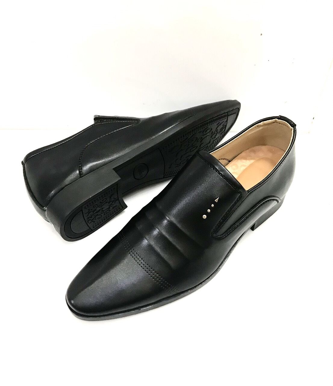 Giày công sở nam tăng chiều cao 6-7cm..da mềm..size từ 39-44..màu đen..Mẫu mới nhất hiện nay