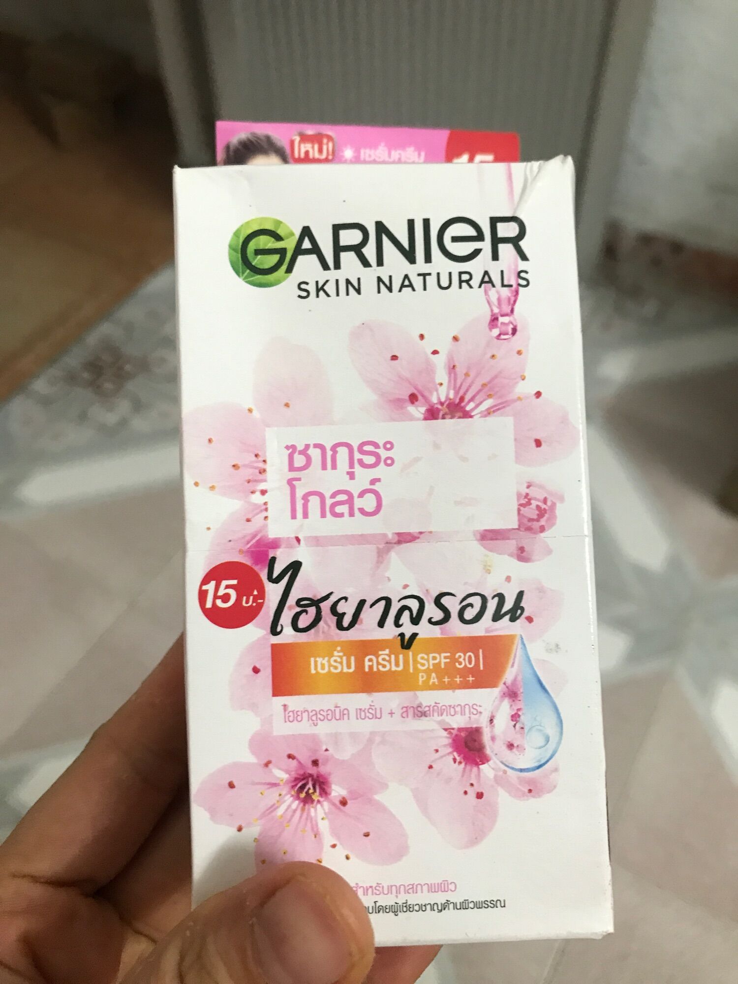 HỘP 6 gói kem dưỡng ganier ban ngày