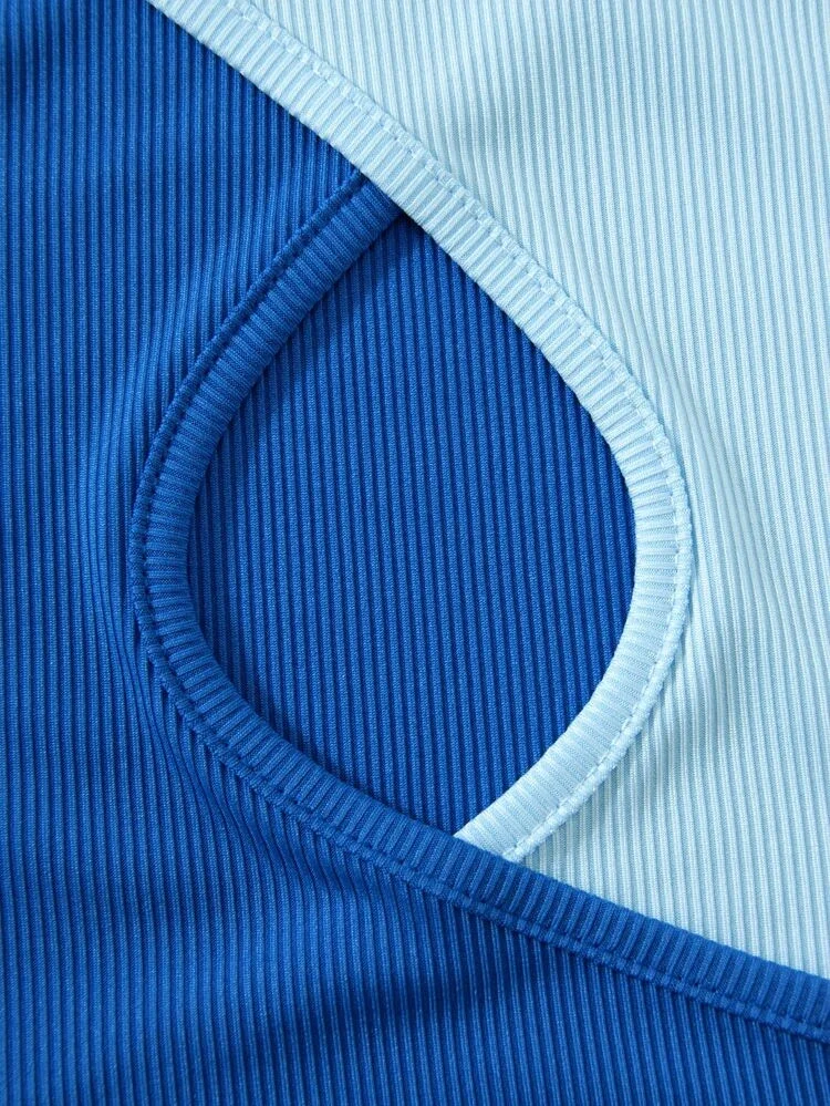 Áo croptop phối hai màu đan chéo (xanh coban + xanh ngọc)