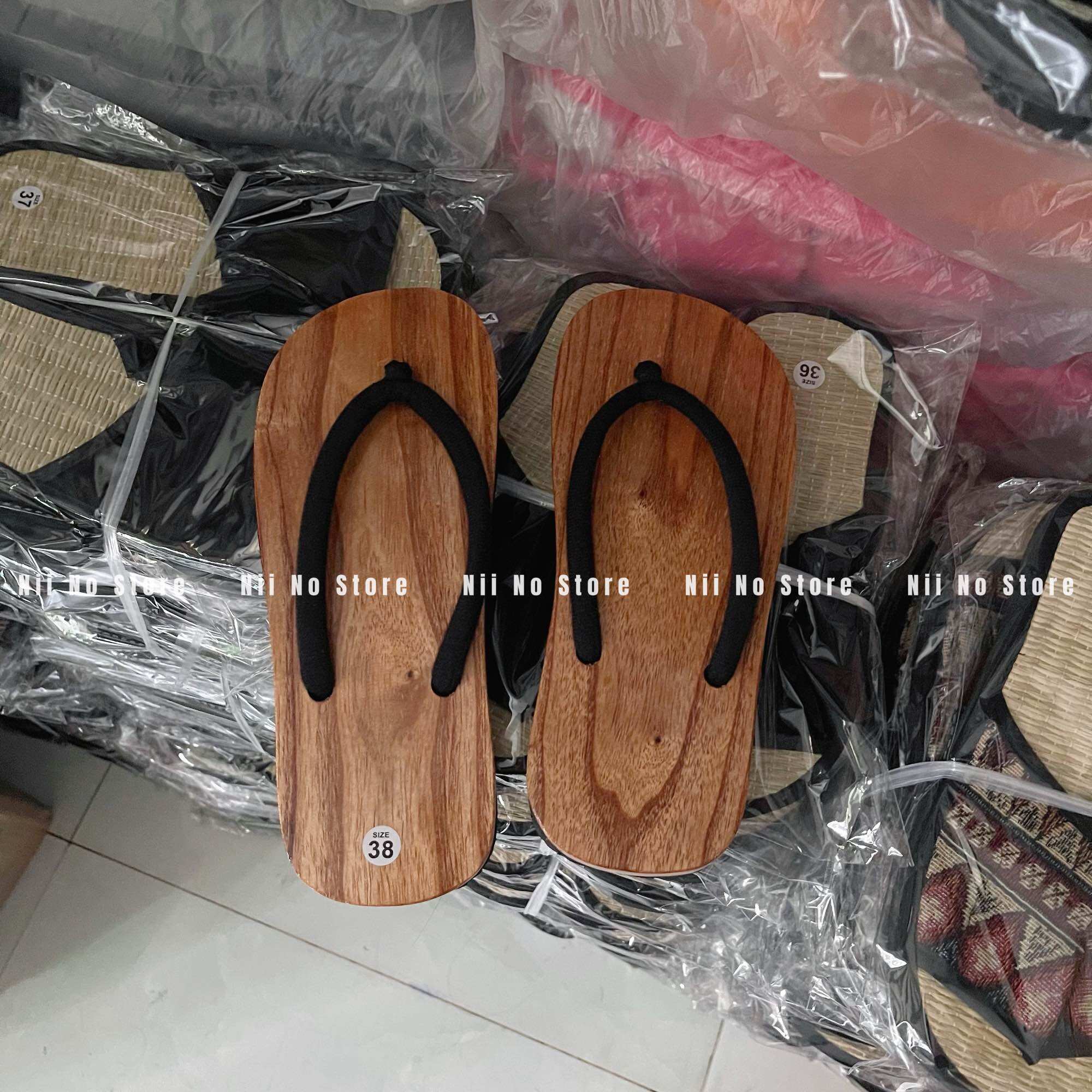 Wooden Clogs, Wooden Sandals with Clip-On Straps, Lightweight Soles, Women's Flip-Flops