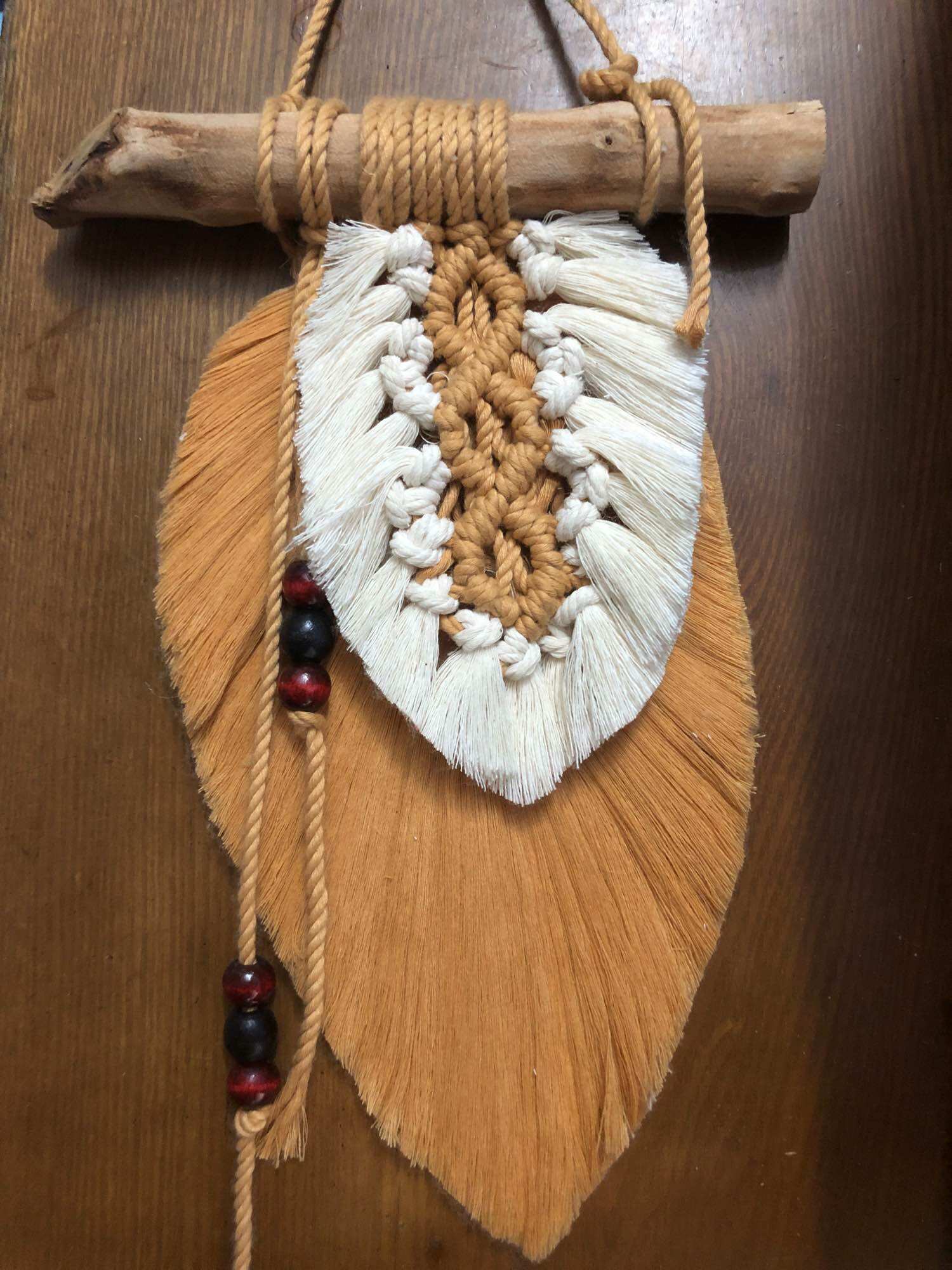 Chiếc lá Macrame treo trang trí tường vintage
