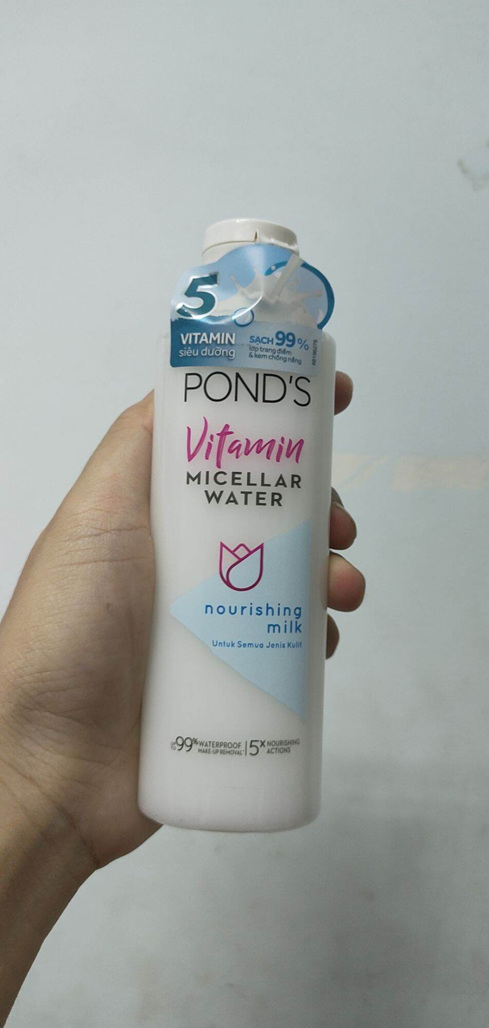 Sữa tẩy trang Ponds 100ml
