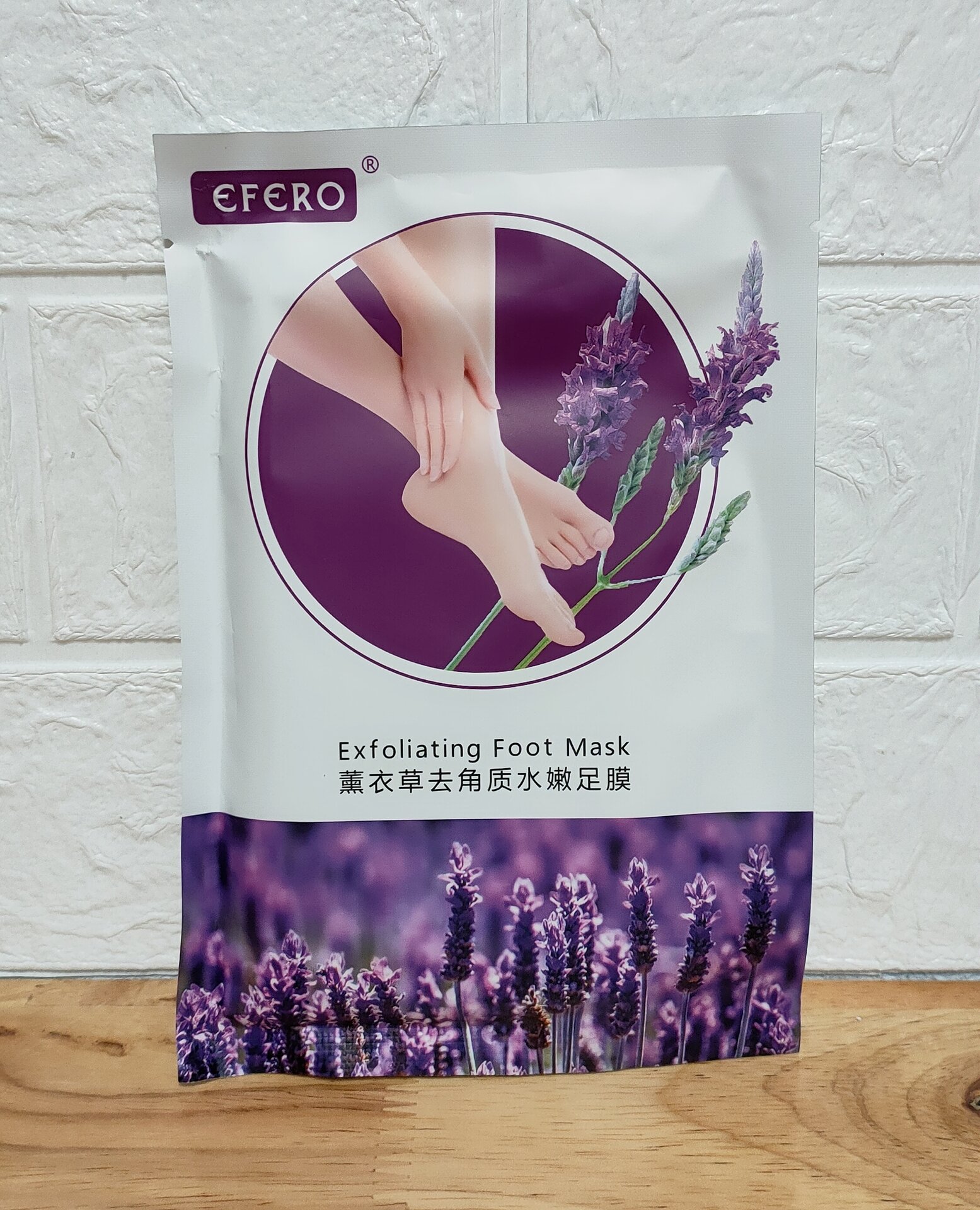 Mặt nạ ủ da chân tẩy tế bào da chết cho làn da mịn màng