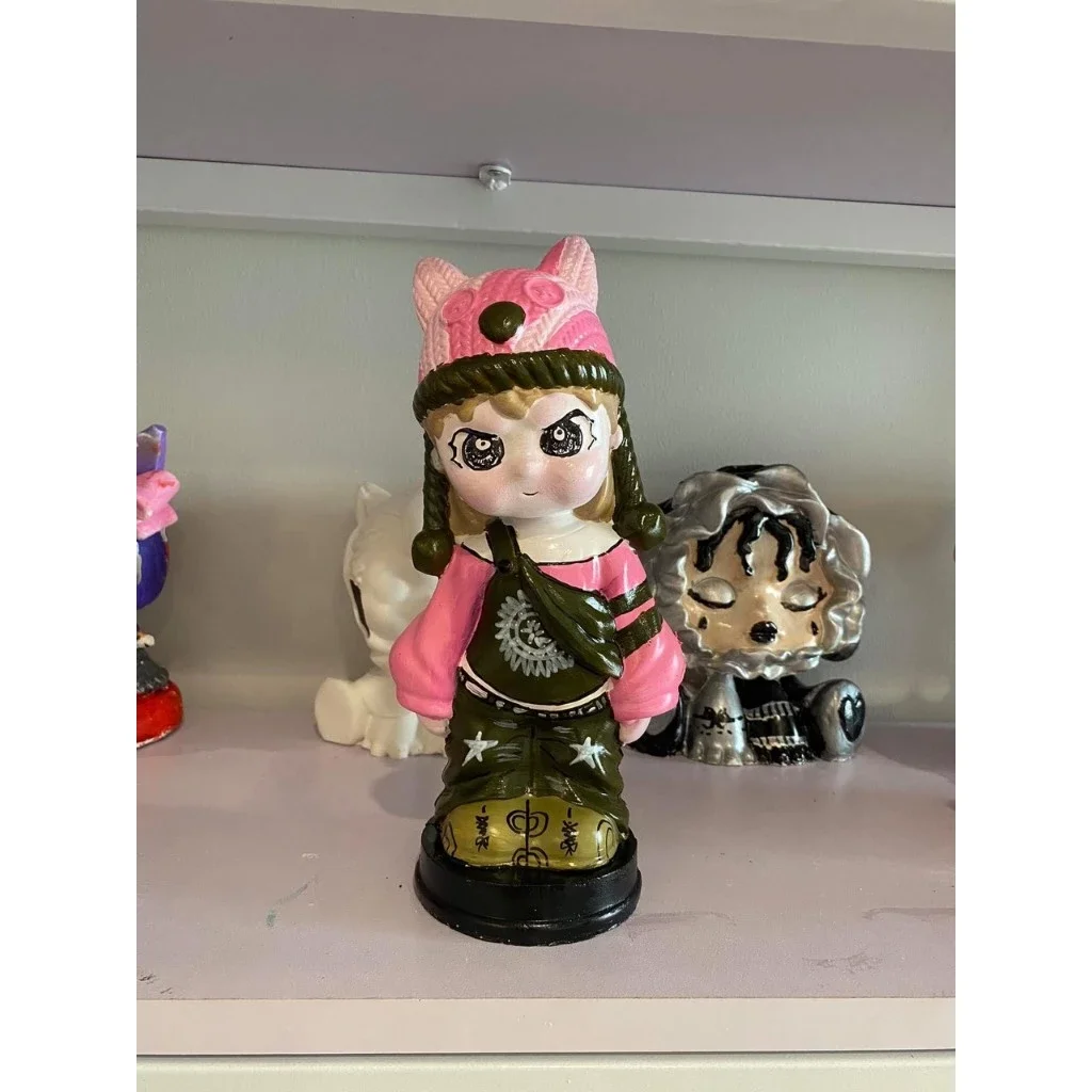 Tượng thạch cao tô màu Dora cao 22cm