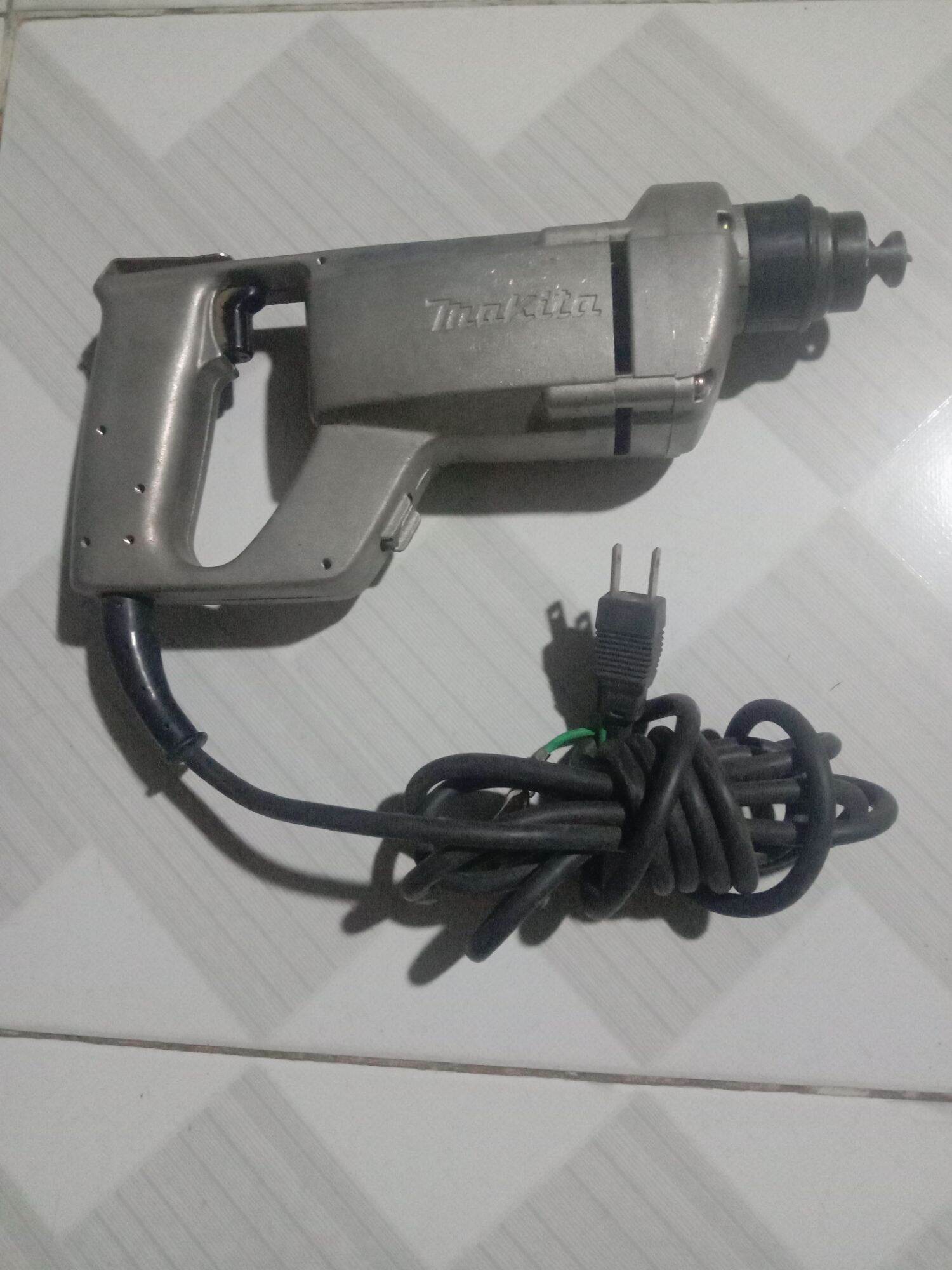 Vít bắn thạch cao hàng bãi nhật makita vỏ nhôm điện 100v