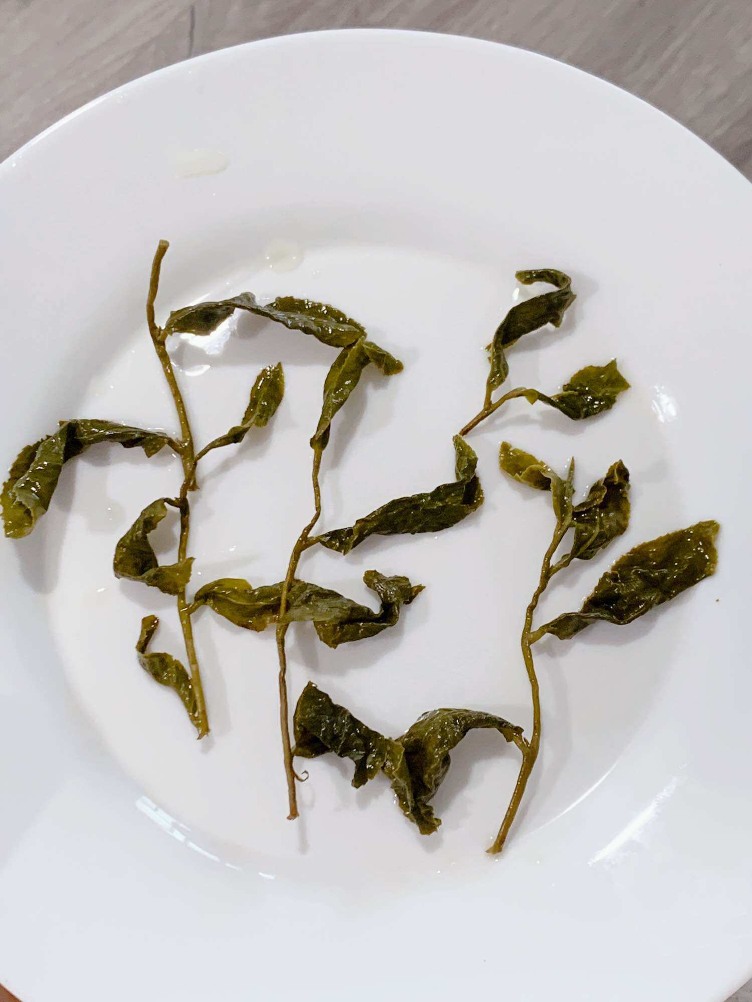 TRÀ Ô LONG TỨ QUÝ - DANGGIATEA