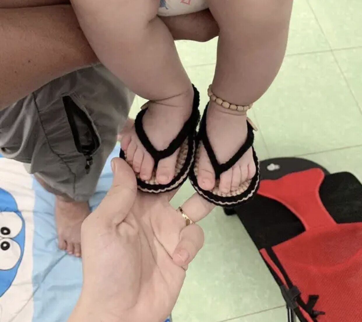 dép xỏ ngón cho bé trai bé gái