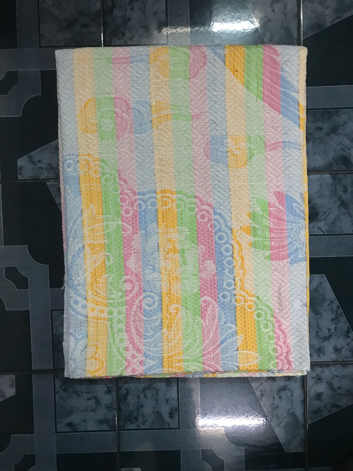 Mền chỉ cotton con công sọc  1m6 x 2m , nặng 750g - 800g