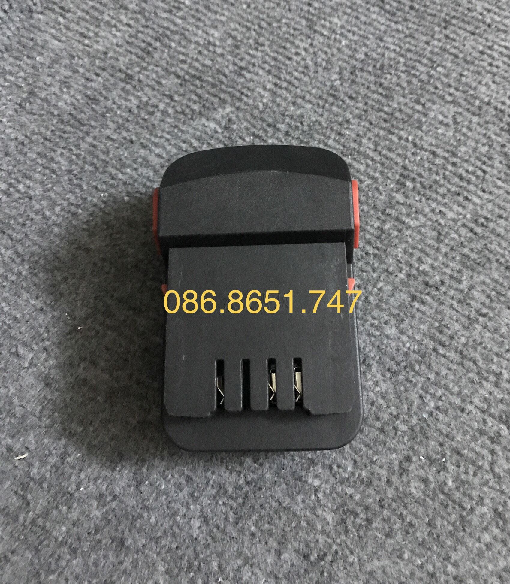 Đế chuyển pin makita sang dca 18v và dca 20v sang dca 18v