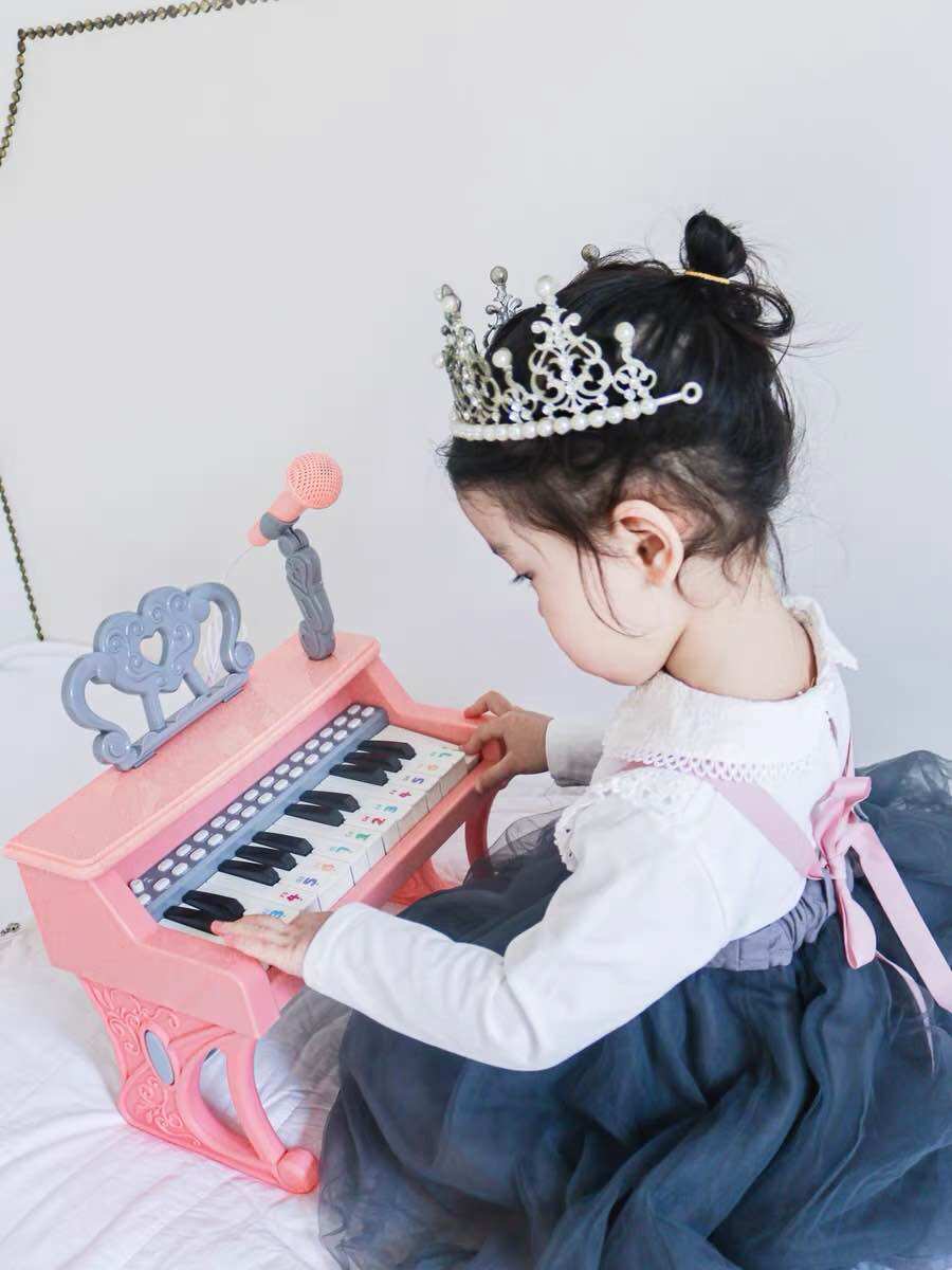[Hoàn Tiền 10%]Đàn Piano đồ chơi cho bé kèm mic thu âm, có kết nối điện thoại, bàn phím chữ Tiếng Anh cao cấp