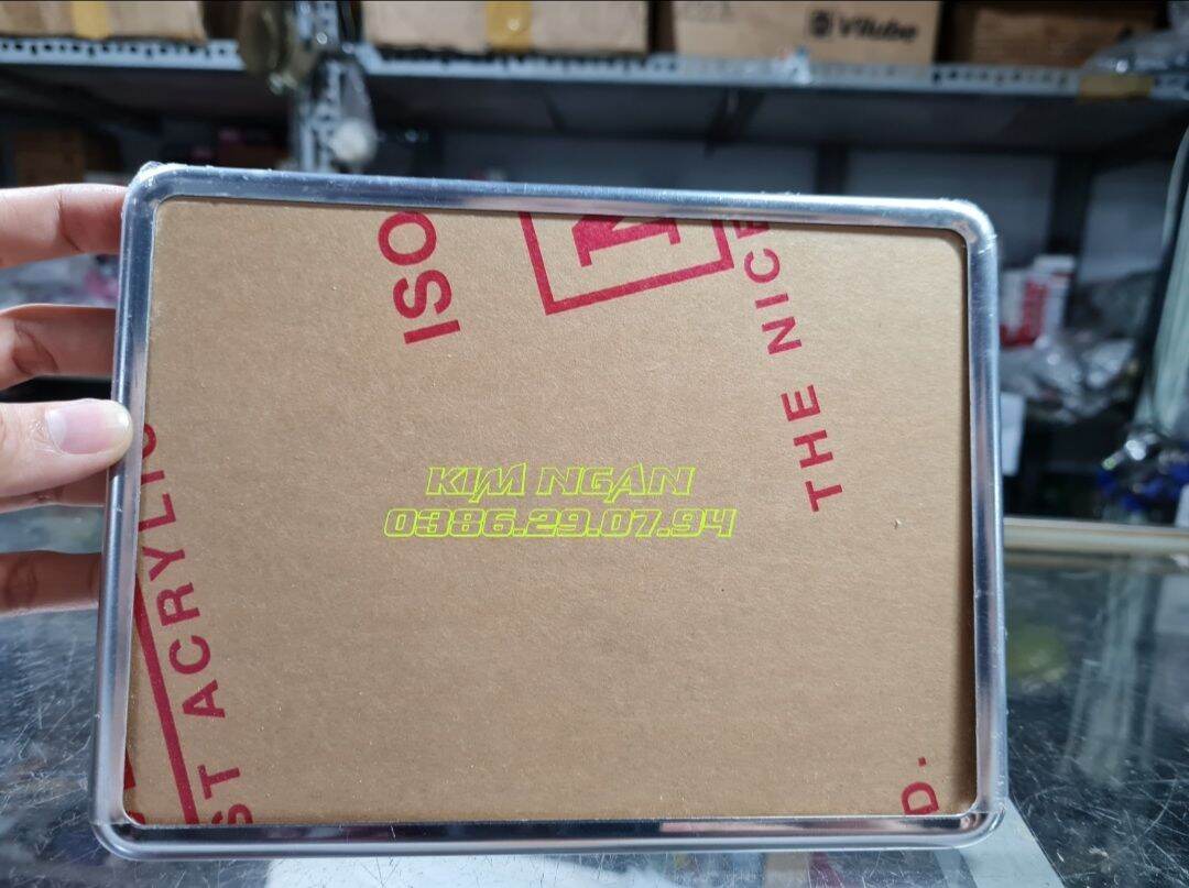 [HCM]Khung Biển Số Xe Máy (màu vàng titan inox trơn inox chấm bi)