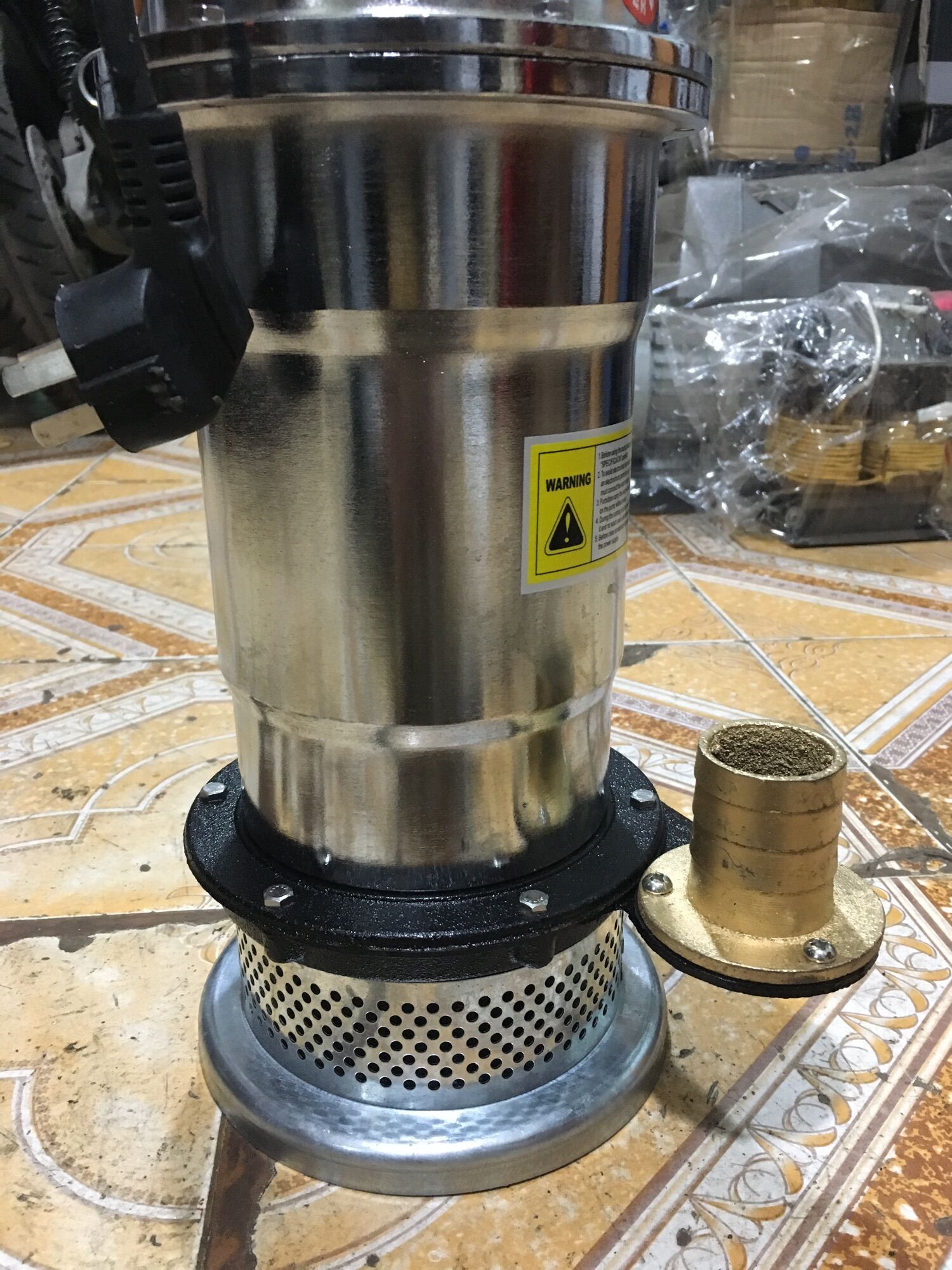 Máy bơm chìm 1hp 0.75kw 220v dây đồng