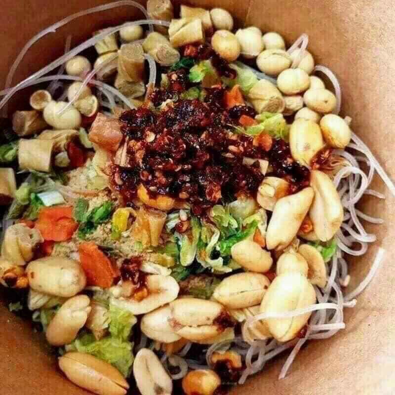 THÙNG 6 HỘP MIẾNG CHUA CAY TRÙNG KHÁNH