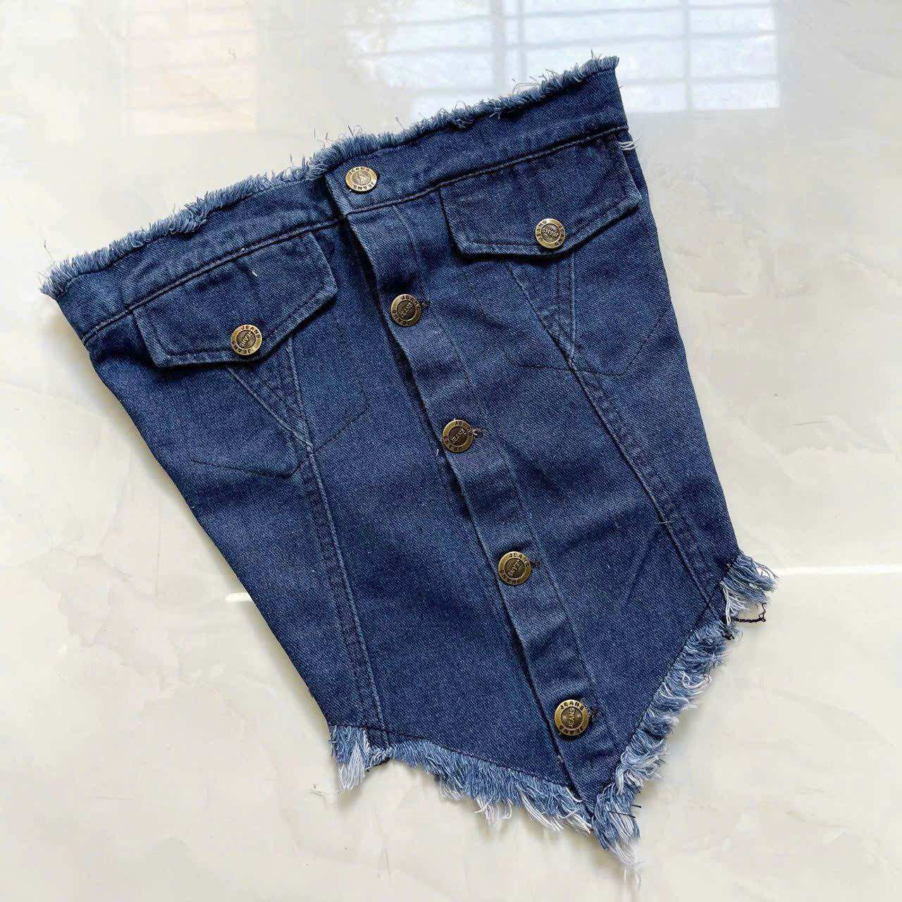 Áo ống jean cúc vạt xéo
