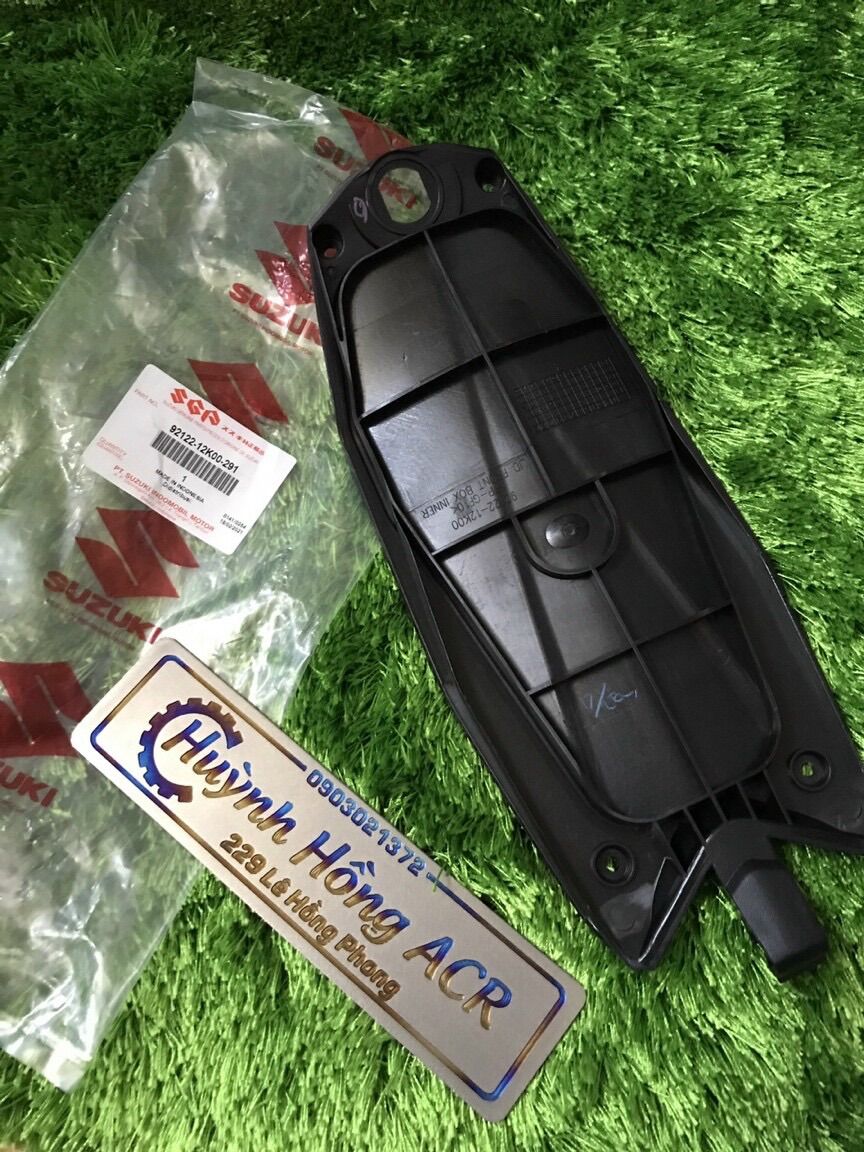 [HCM]Nắp Cốp Nhám dưới - Satria Fi Raider Fi