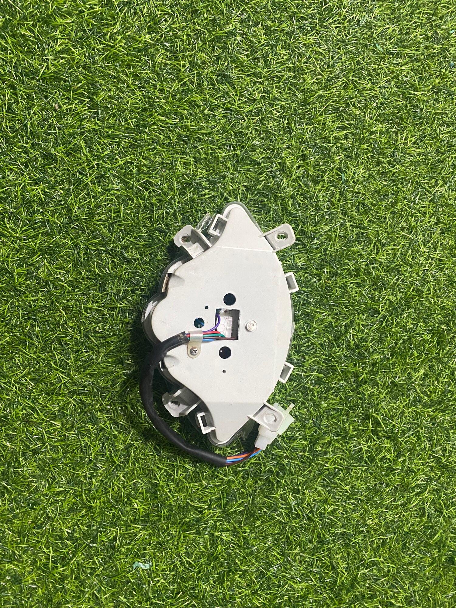 Đồng hồ xe máy điện Vespa