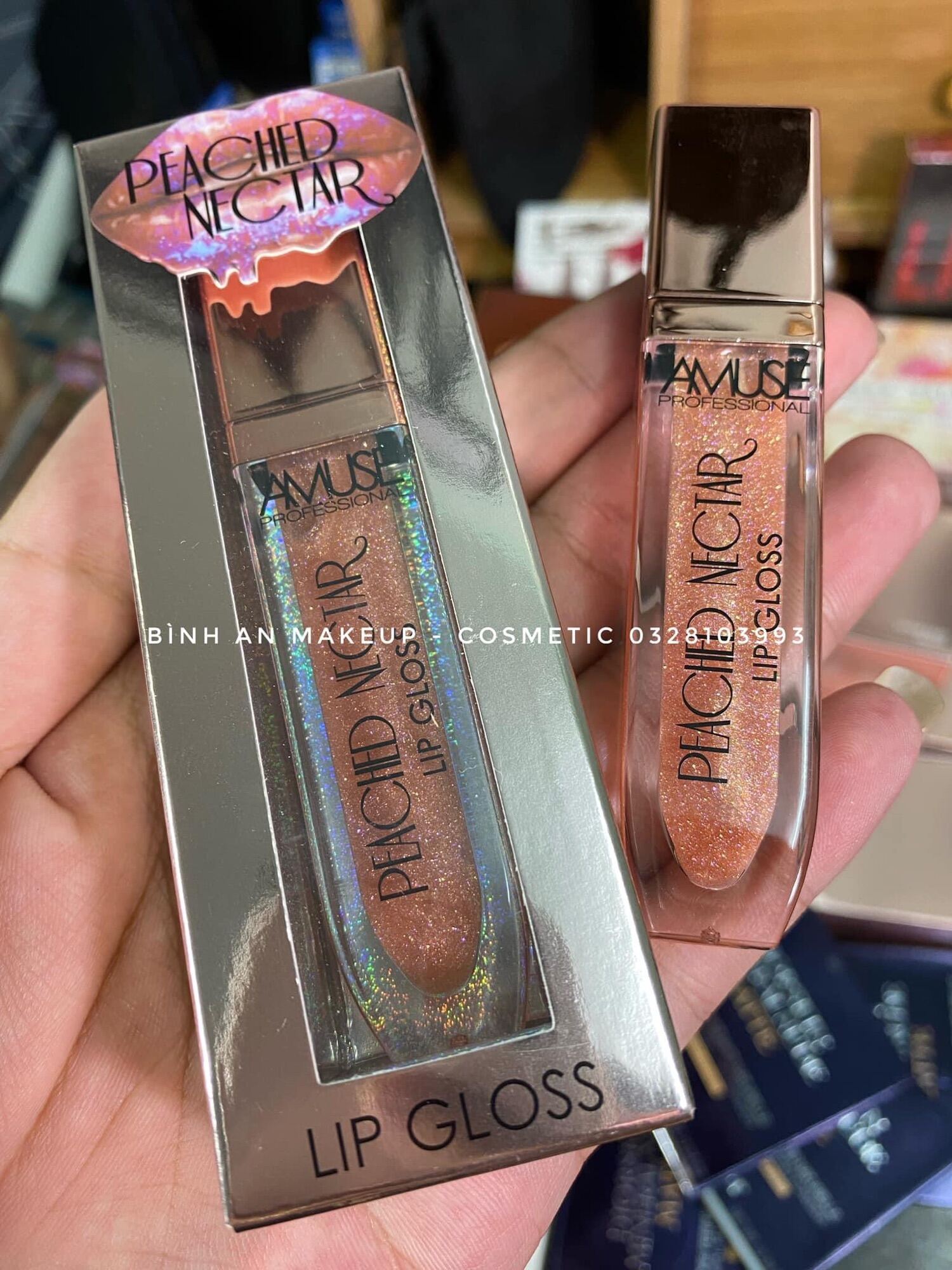Son bóng trong suốt Peached Nectar Lip Gloss