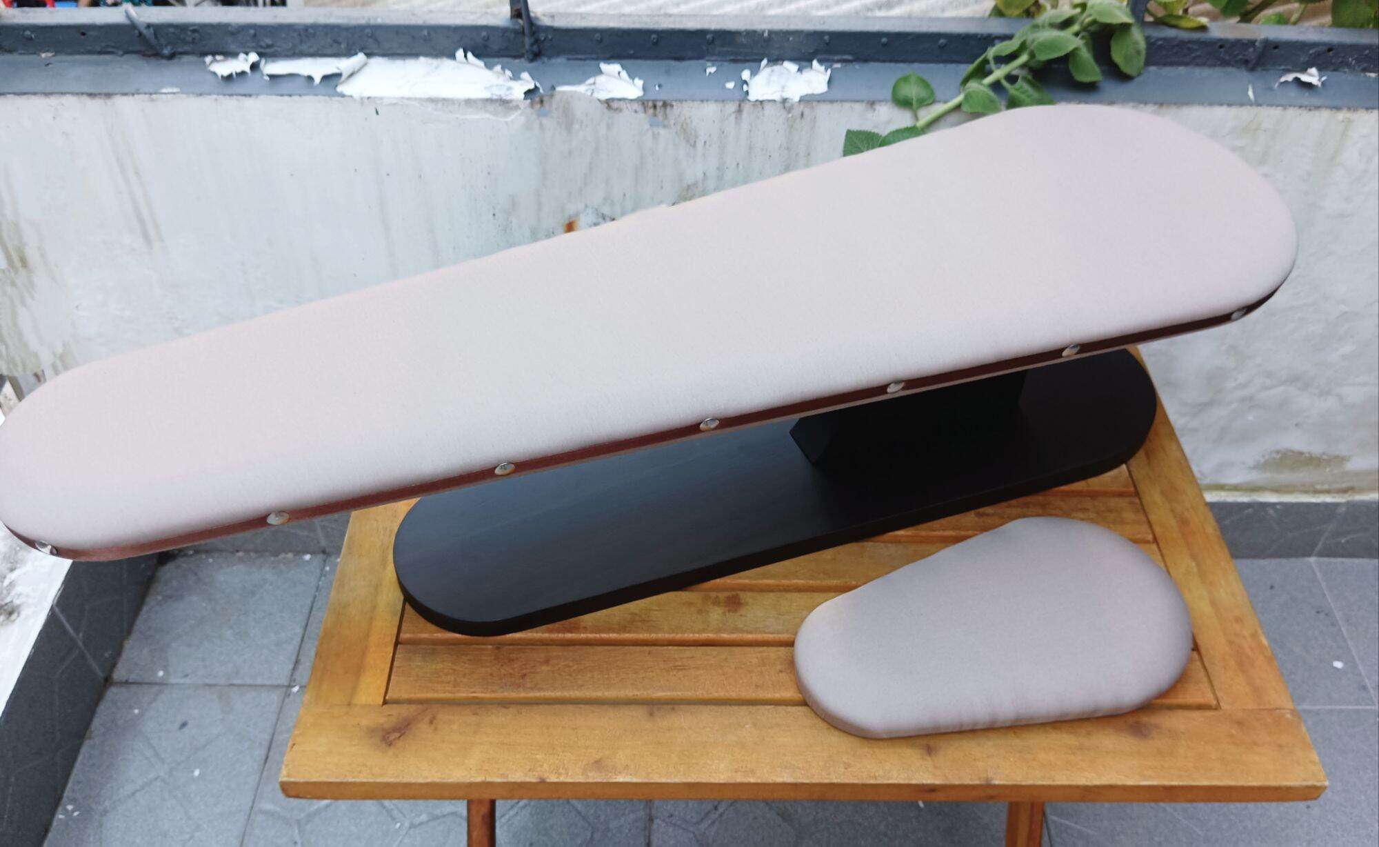 Bộ 2 sản phẩm: cầu ngựa ủi quần áo size đại 80cm và gối ủi yên nhỏ