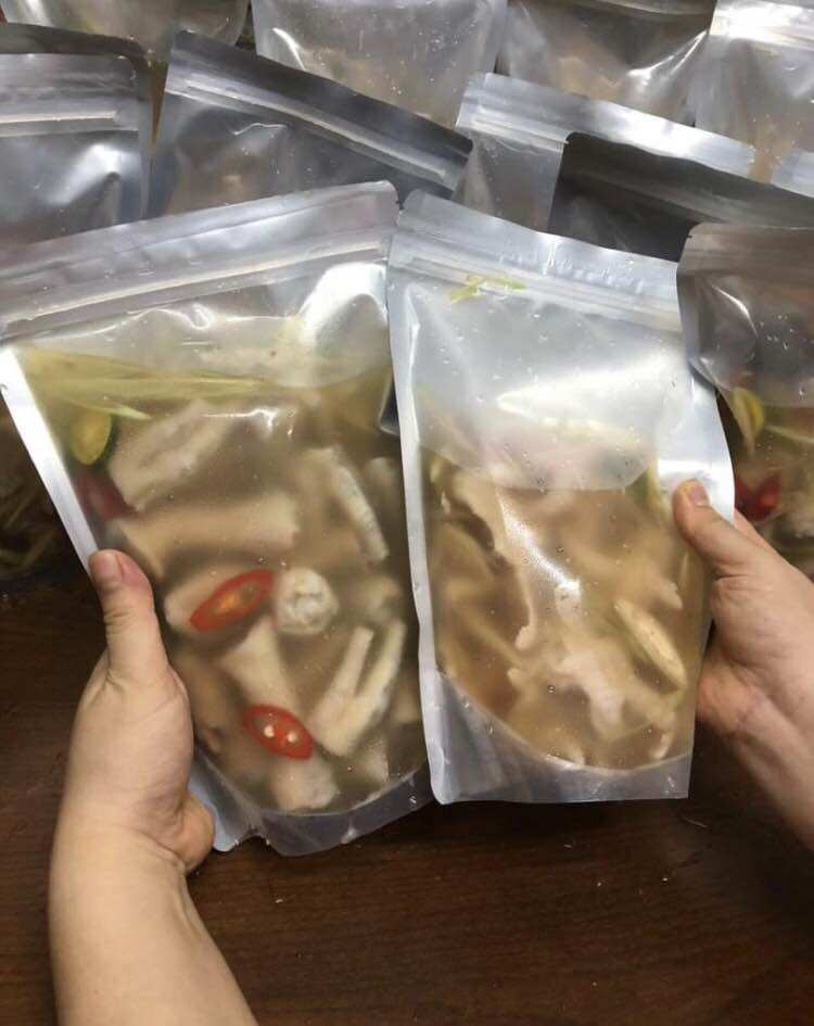 Chân gà ngâm sả tắc