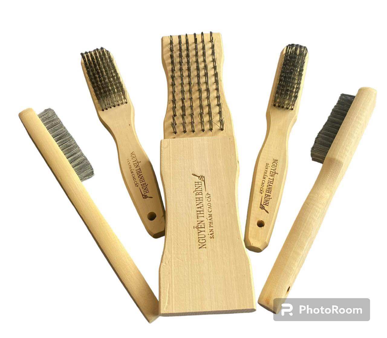 Bàn chải sắt cán gỗ -5 hàng-7 hàng -vuông