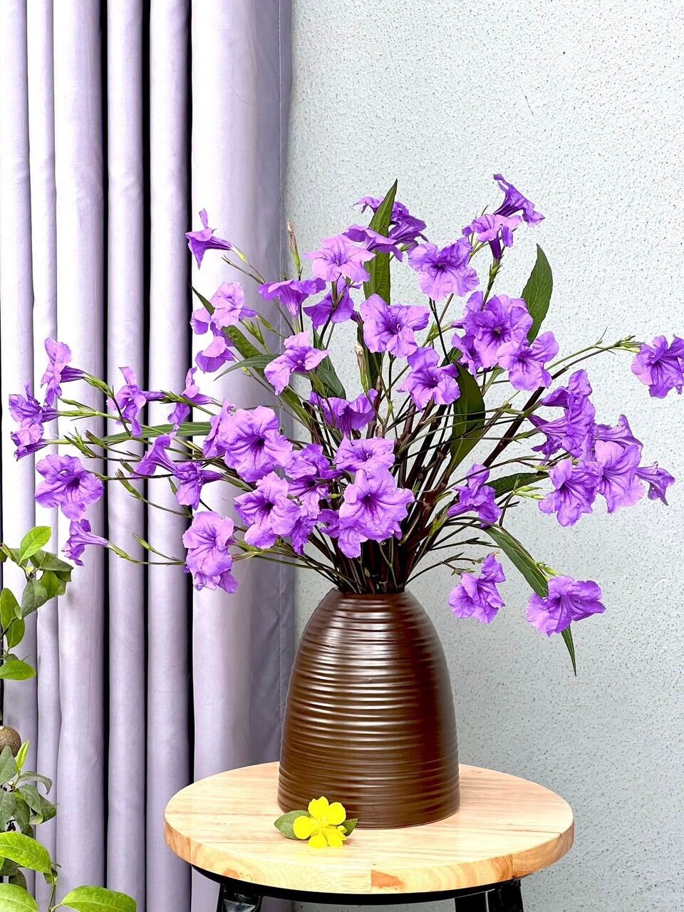 Bình cắm hoa- decor dáng chuông mini. Gốm sứ Bát Tràng.