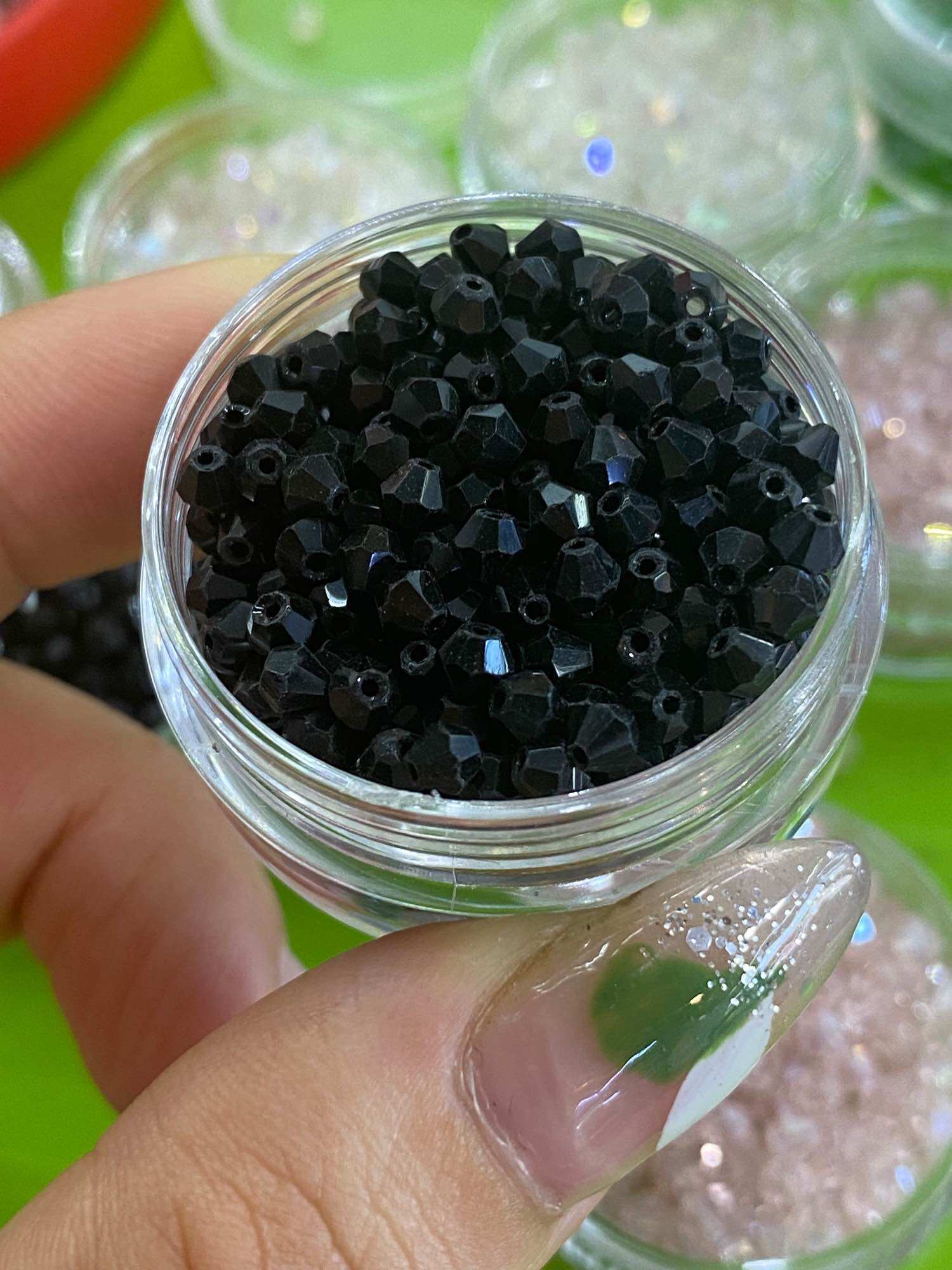 100 viên đá pha lê chóp nón lấp lánh 4li làm vòng handmade