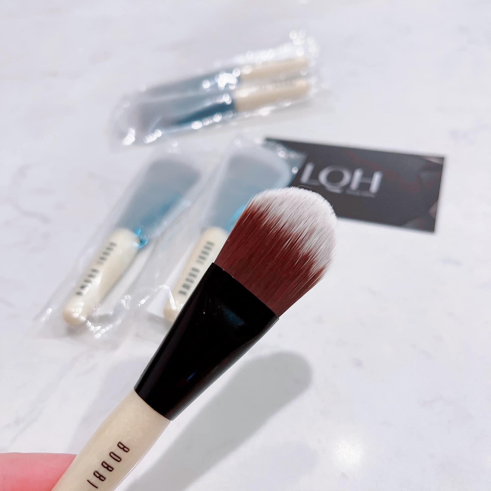 Cọ tán nền Bobbi Brown giftset chính hãng