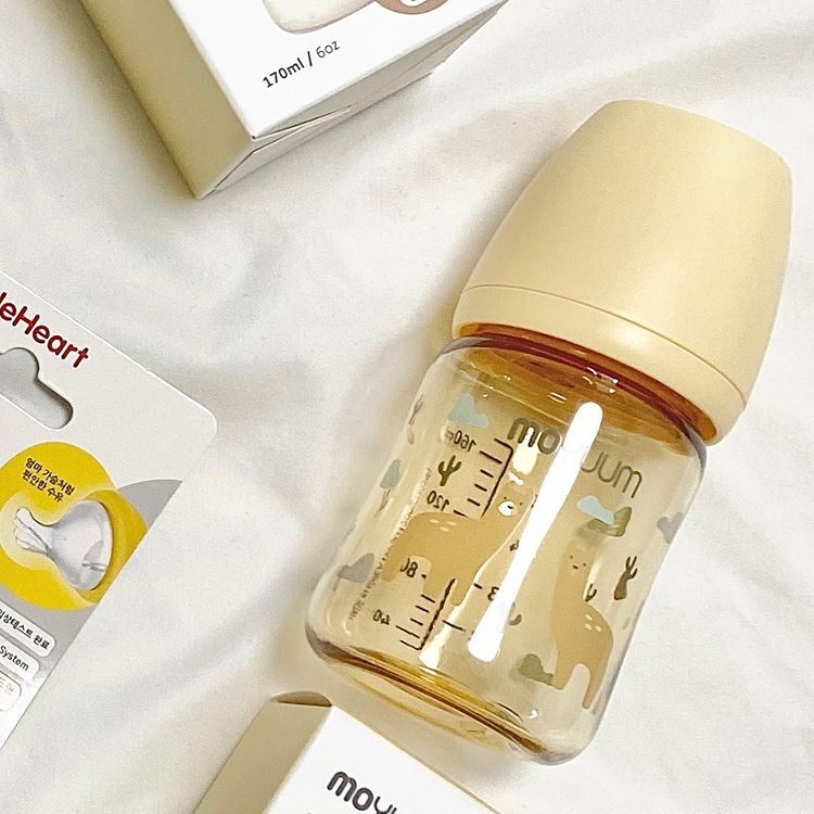 Bình sữa Moyuum lạc đà 170ml/270ml đẹp cho bé