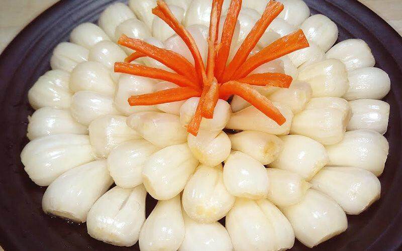 200g củ kiệu ngâm nhà làm bảo đảm suc khoẻ. củ to giòn không hăng, kiệu trong vắt