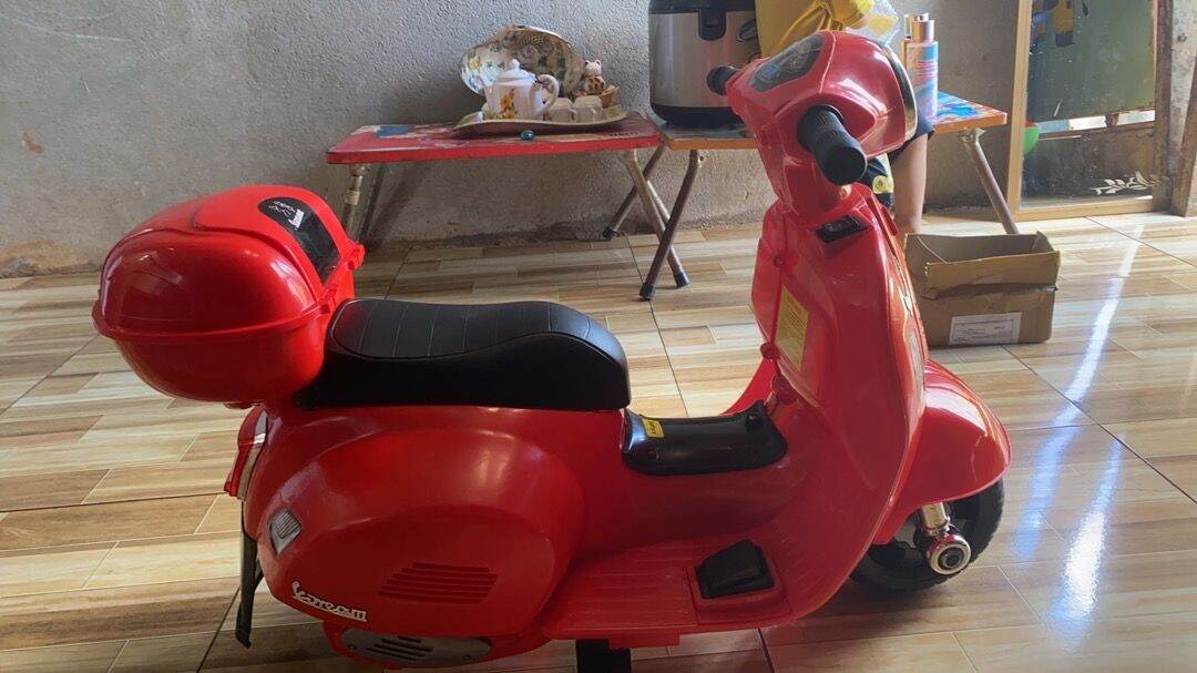 Xe máy điện vespa cho bé