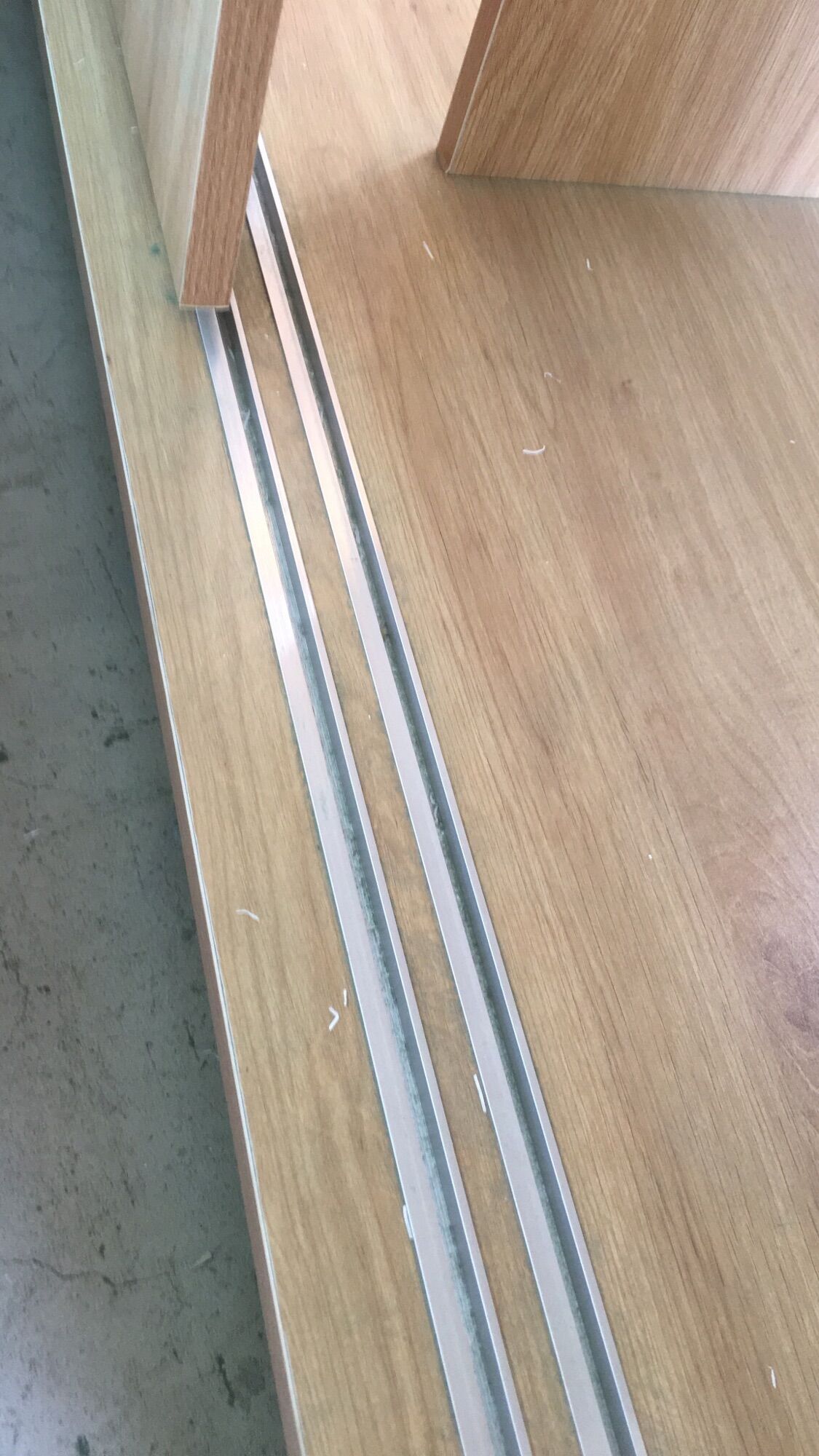 Ray U cửa lùa trên dưới. Cây dài 2m