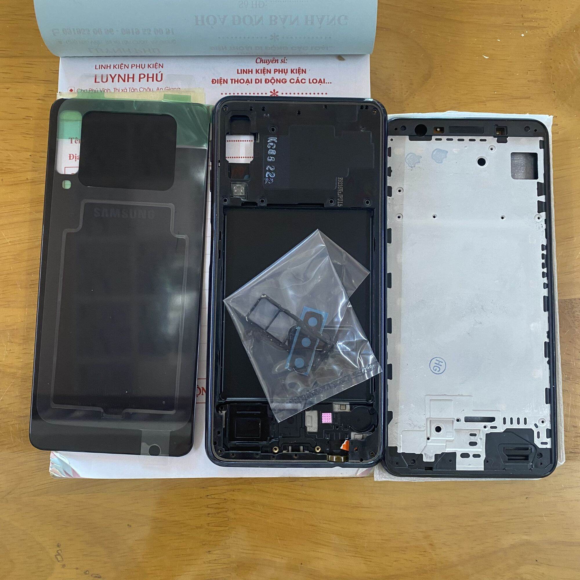 Vỏ samsung a7 2018 a750 bộ có khay sim