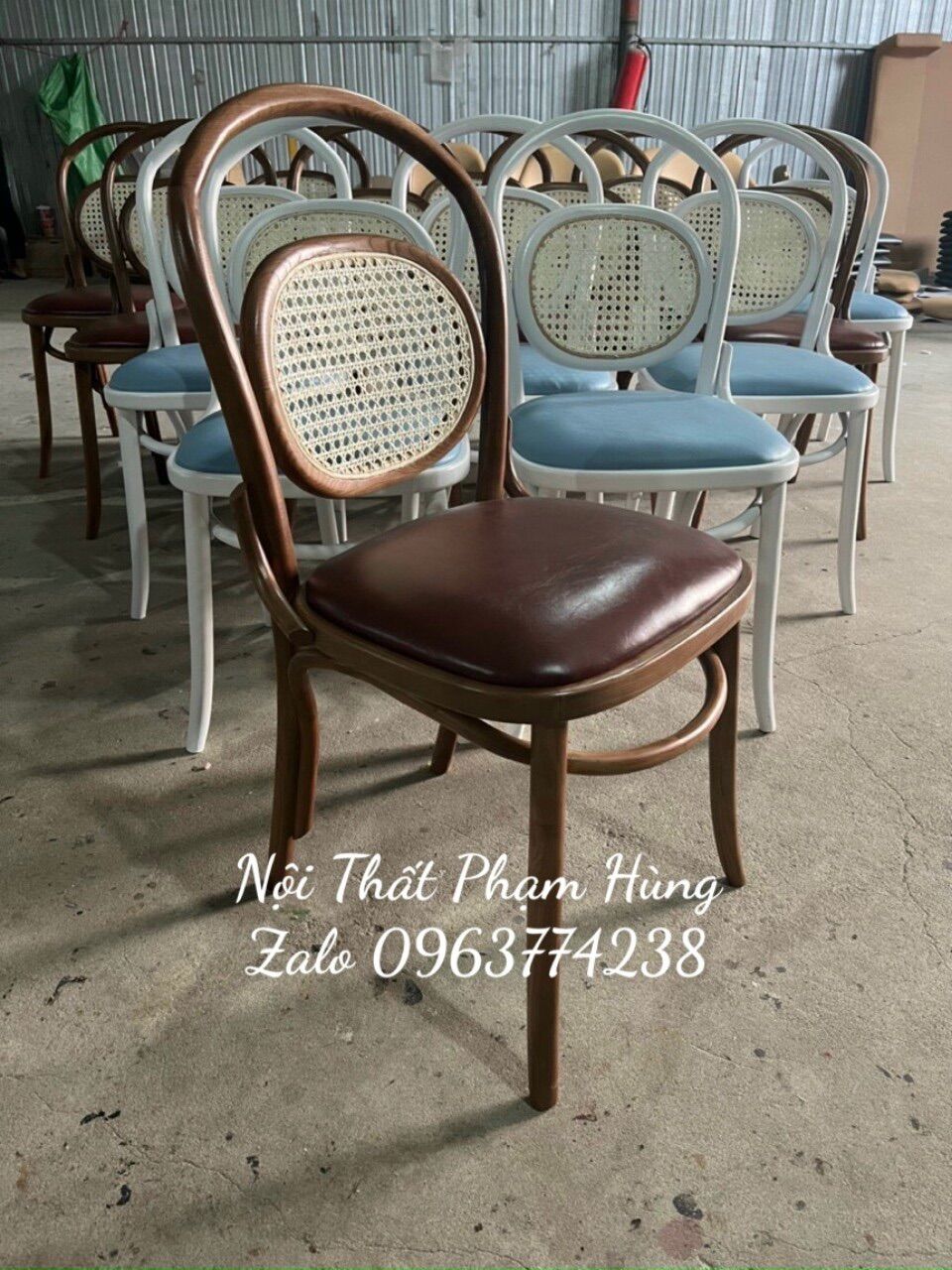 Ghế gỗ bọc nệm lưng mây thật giá xưởng