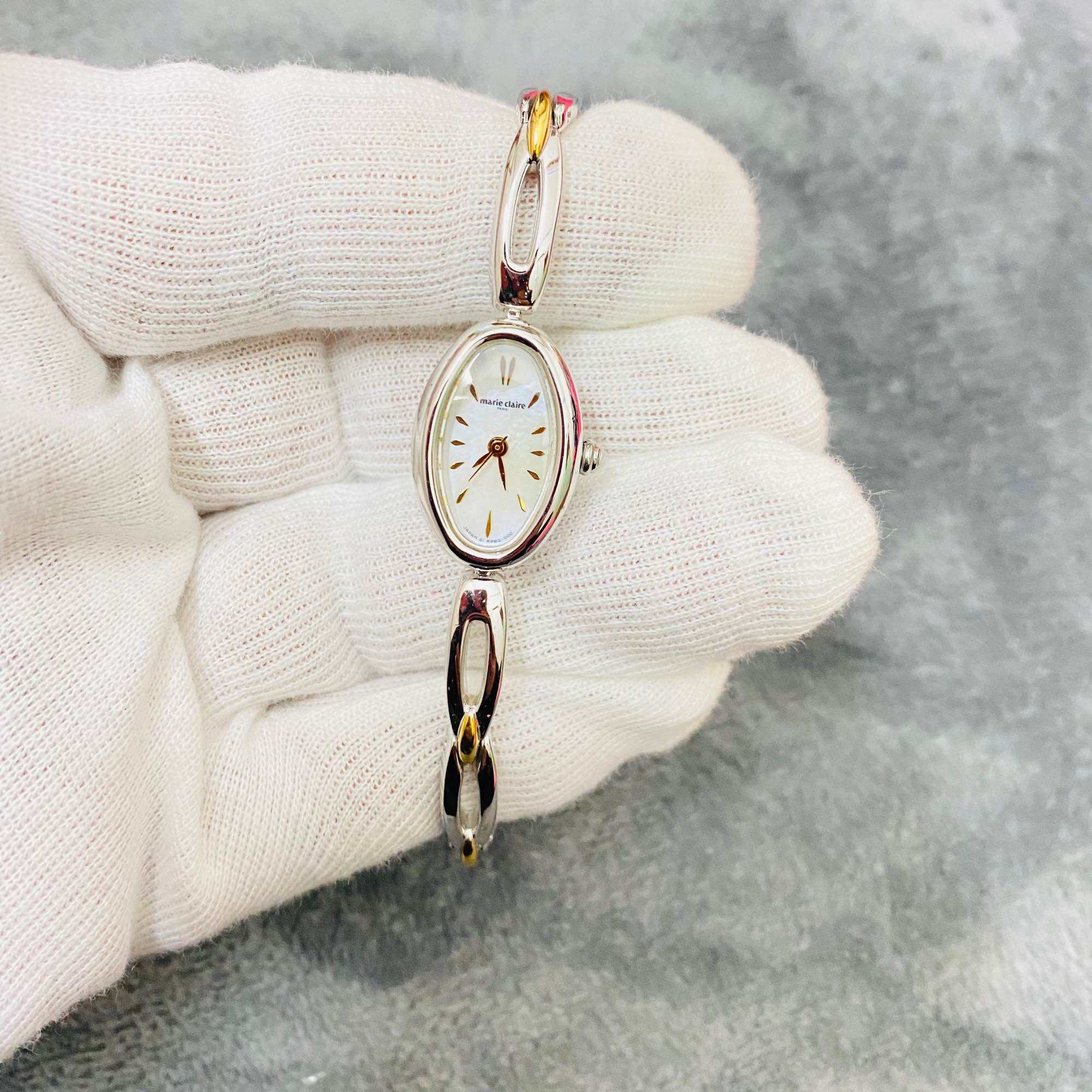 Đồng hồ nữ Marie claire Nhật Bản , size 17mm, Mặt khảm trai, Cực đẹp độc lạ,  Mới 98%, dây zin siêu đẹp
