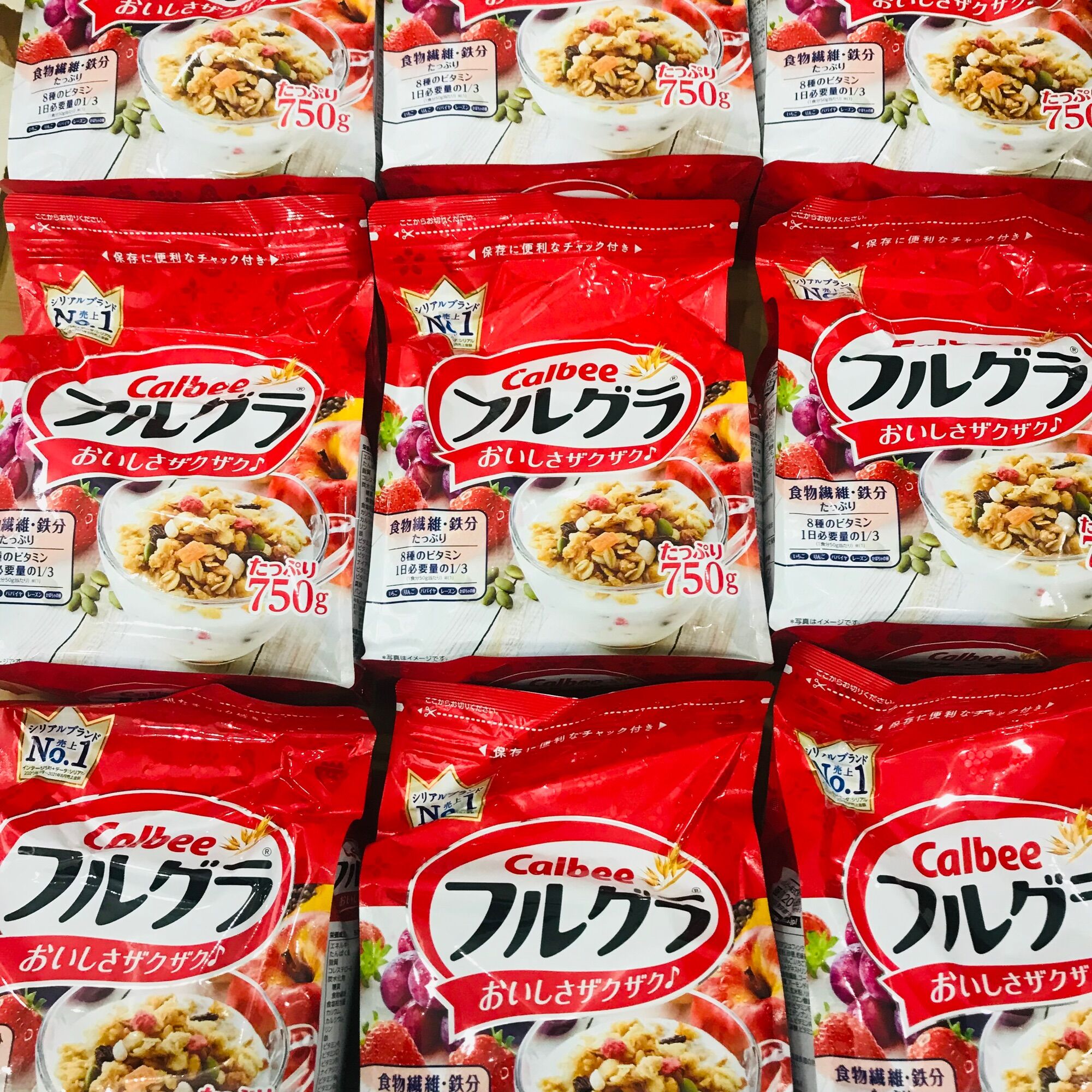 Ngũ cốc Calbee Nhật Bản 750gr