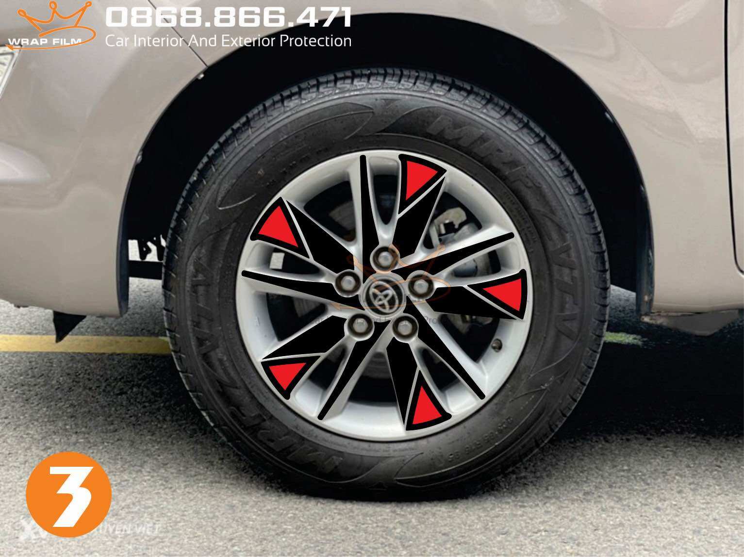 Decal dán mâm Innova ( bộ 5 bánh)
