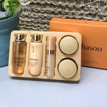 Set mini dưỡng ẩm chống lão hoá Sulwhasoo nhân sâm