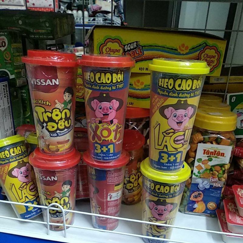 Combo 10 ly xúc xích heo cao bồi 76g (4 cây xúc xích × 15g + 1 gói sốt × 16g )