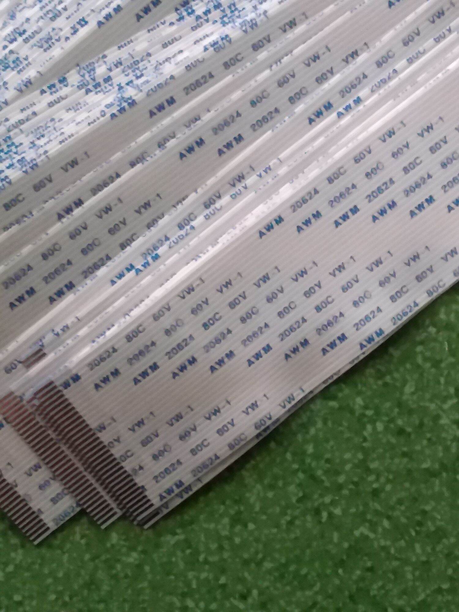 1 CHIẾC CÁP FFC   1.OMM -30PIN
