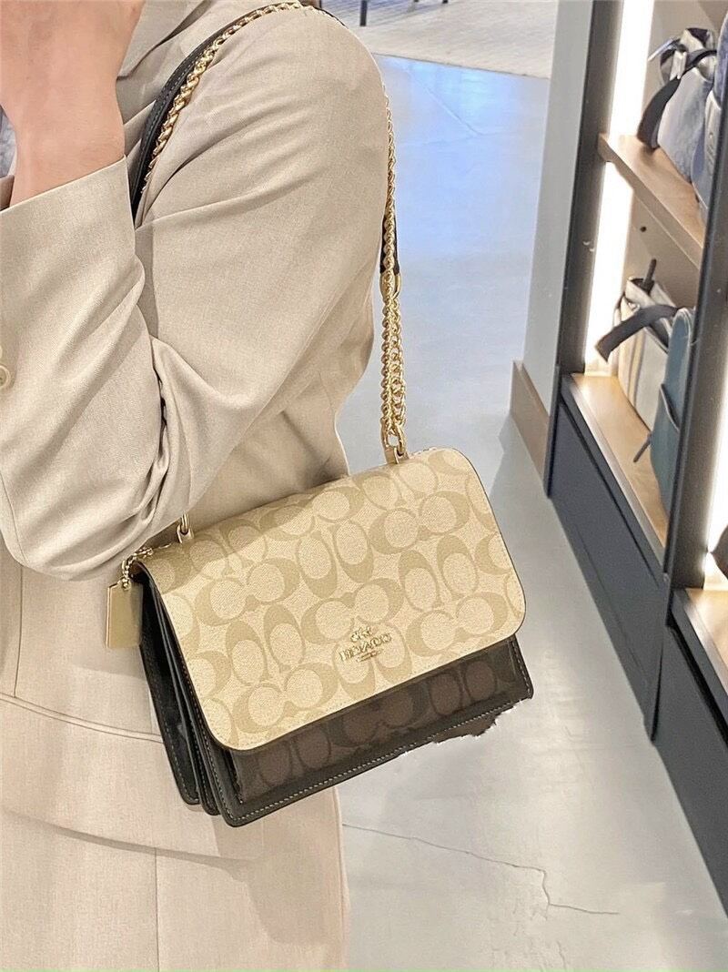 Túi
C🅾️ach - Klare Crossbody In Blocked Signature siêu sang