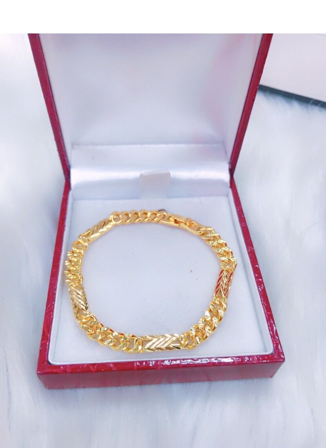 Lắc tay nam lẫn nữ kiểu xích chạm chữ N mạ vàng 18k