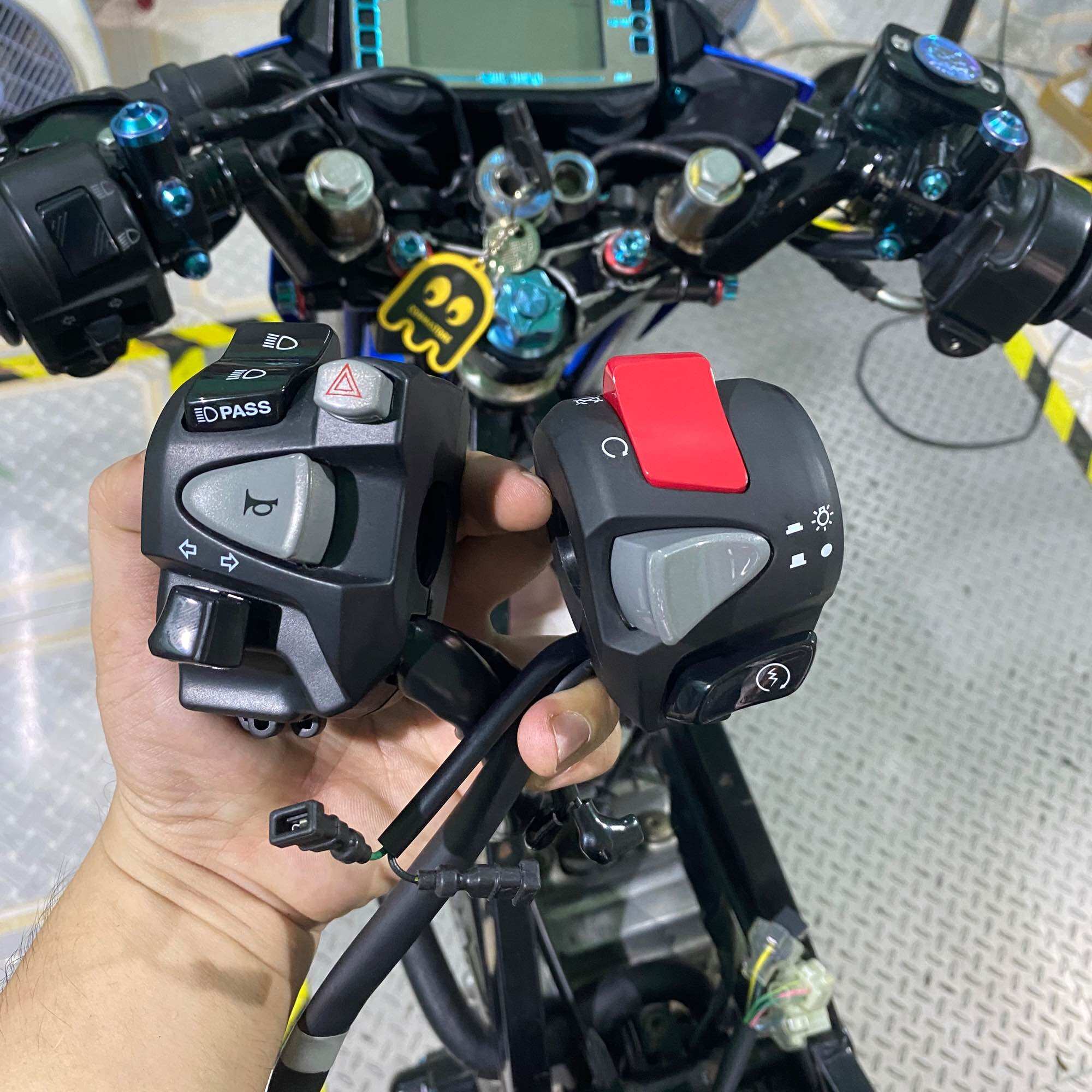 [CHÍNH HÃNG] Cùm CB650, Cùm PCX Hybrid