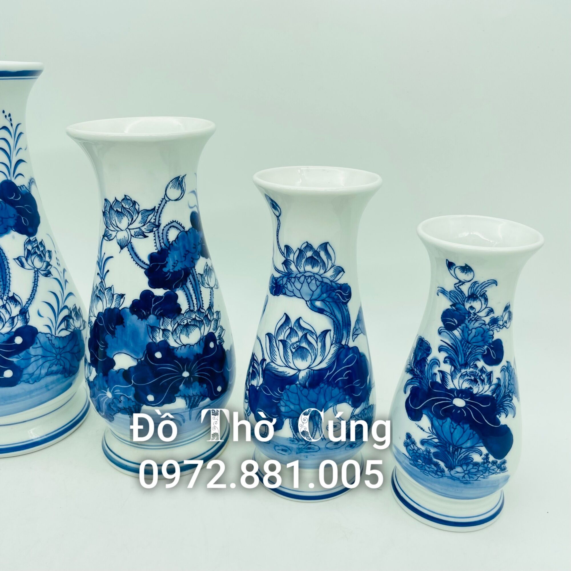 Lọ hoa thờ vẽ hoa sen men lam
