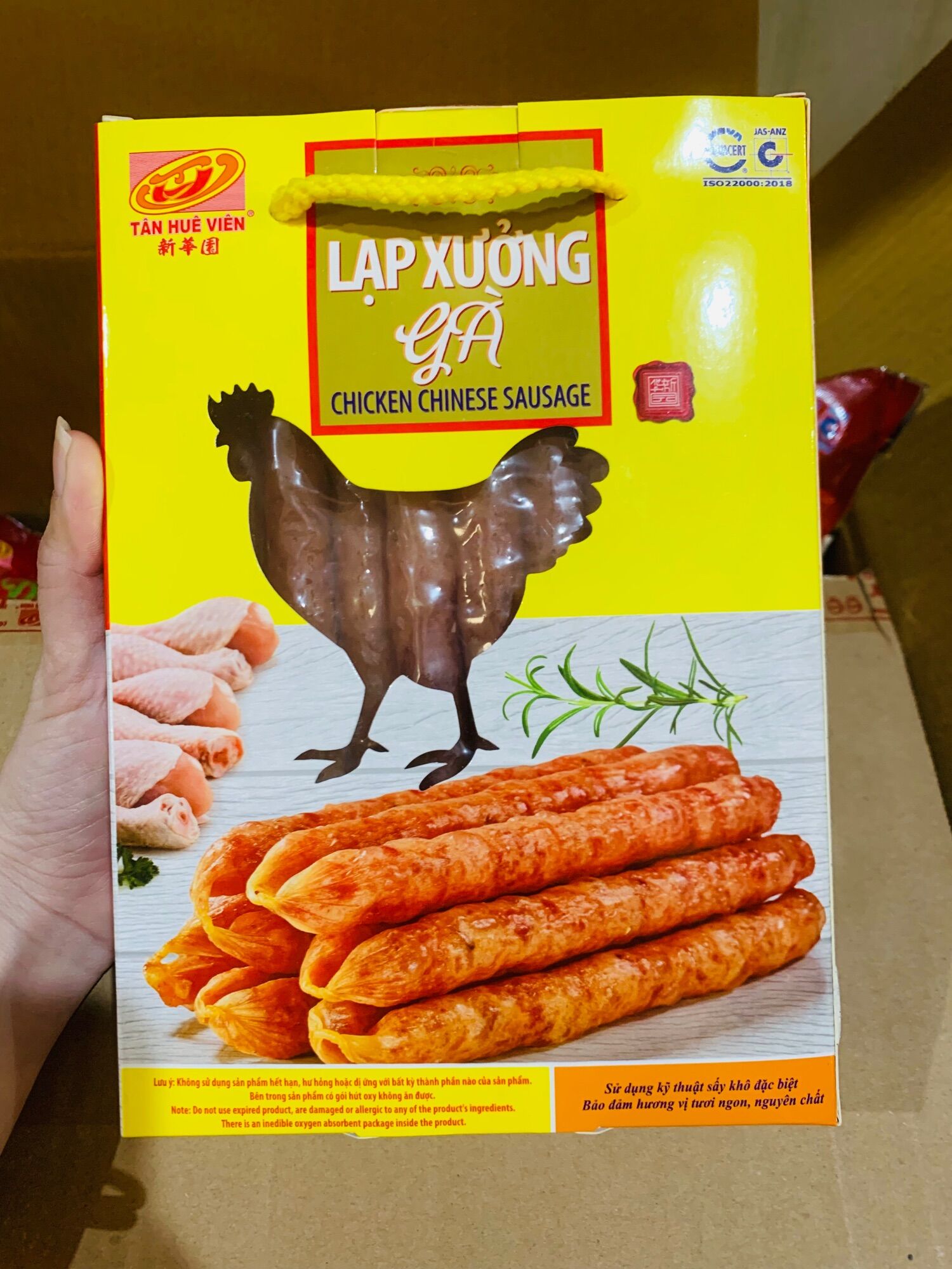 Lạp xưởng gà tân huê viên hộp 500g
